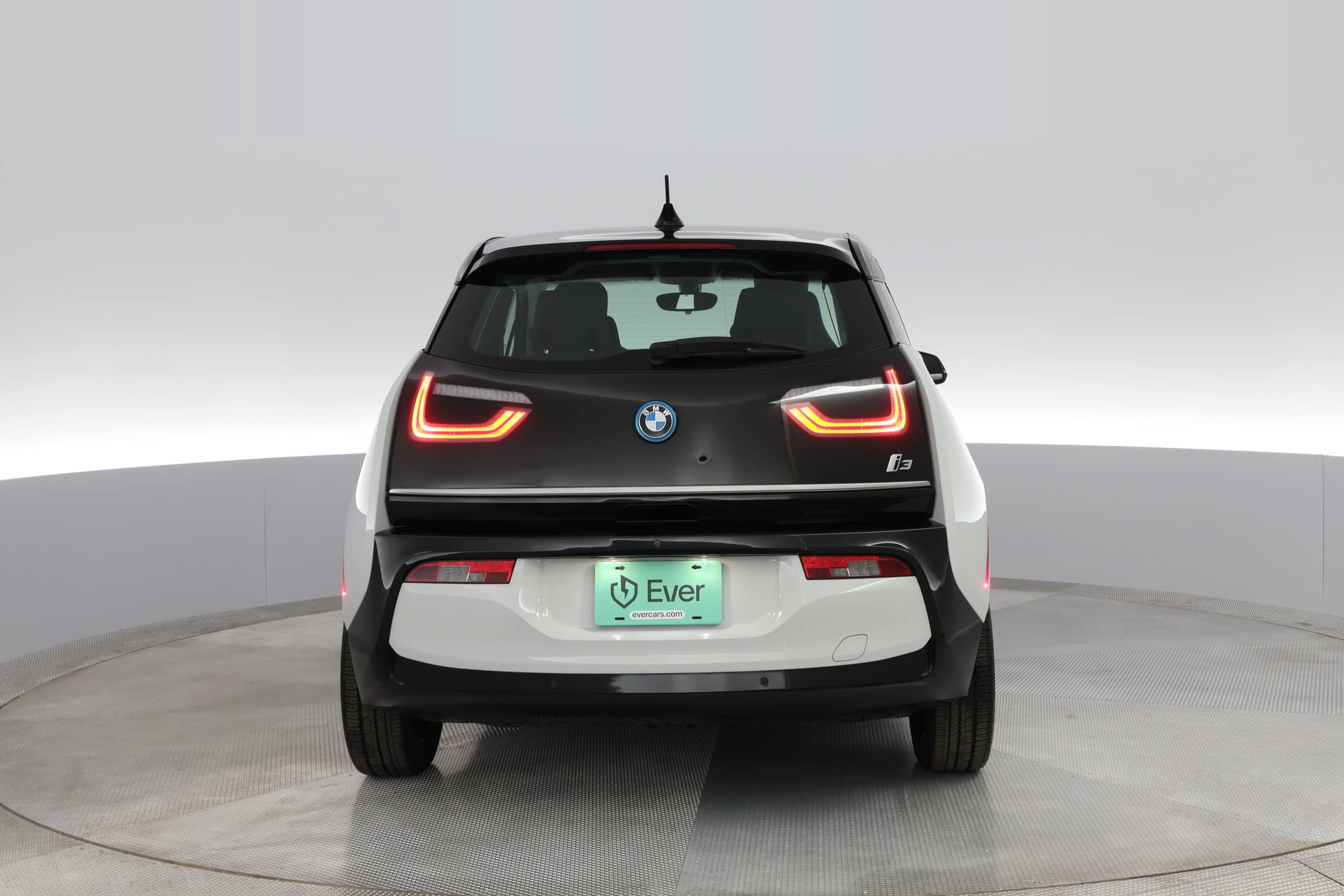 EverCars Co. vehicle image 10 for BMW i3 -  Deka World on EverCars Co.