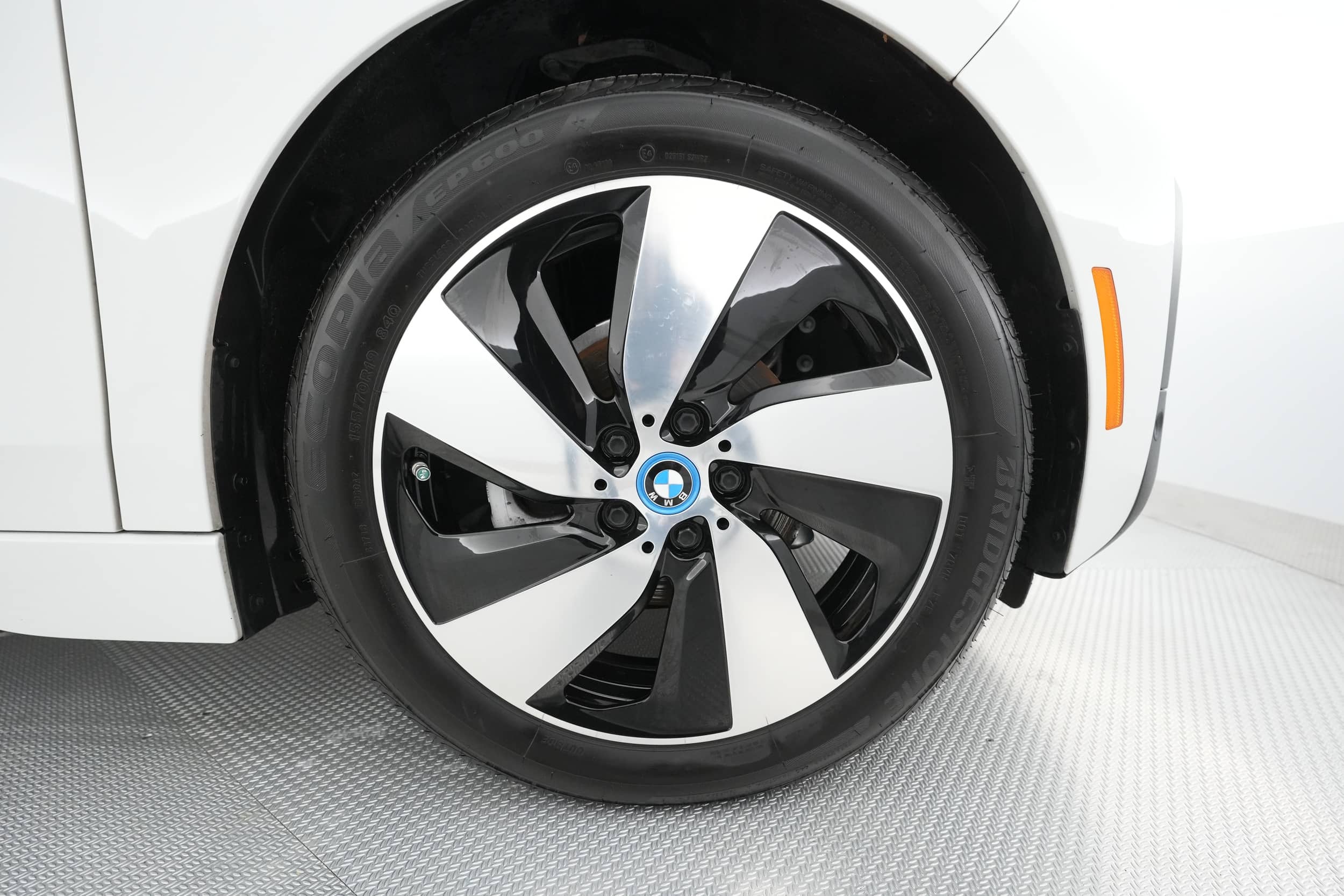 EverCars Co. vehicle image 15 for BMW i3 -  Deka World on EverCars Co.