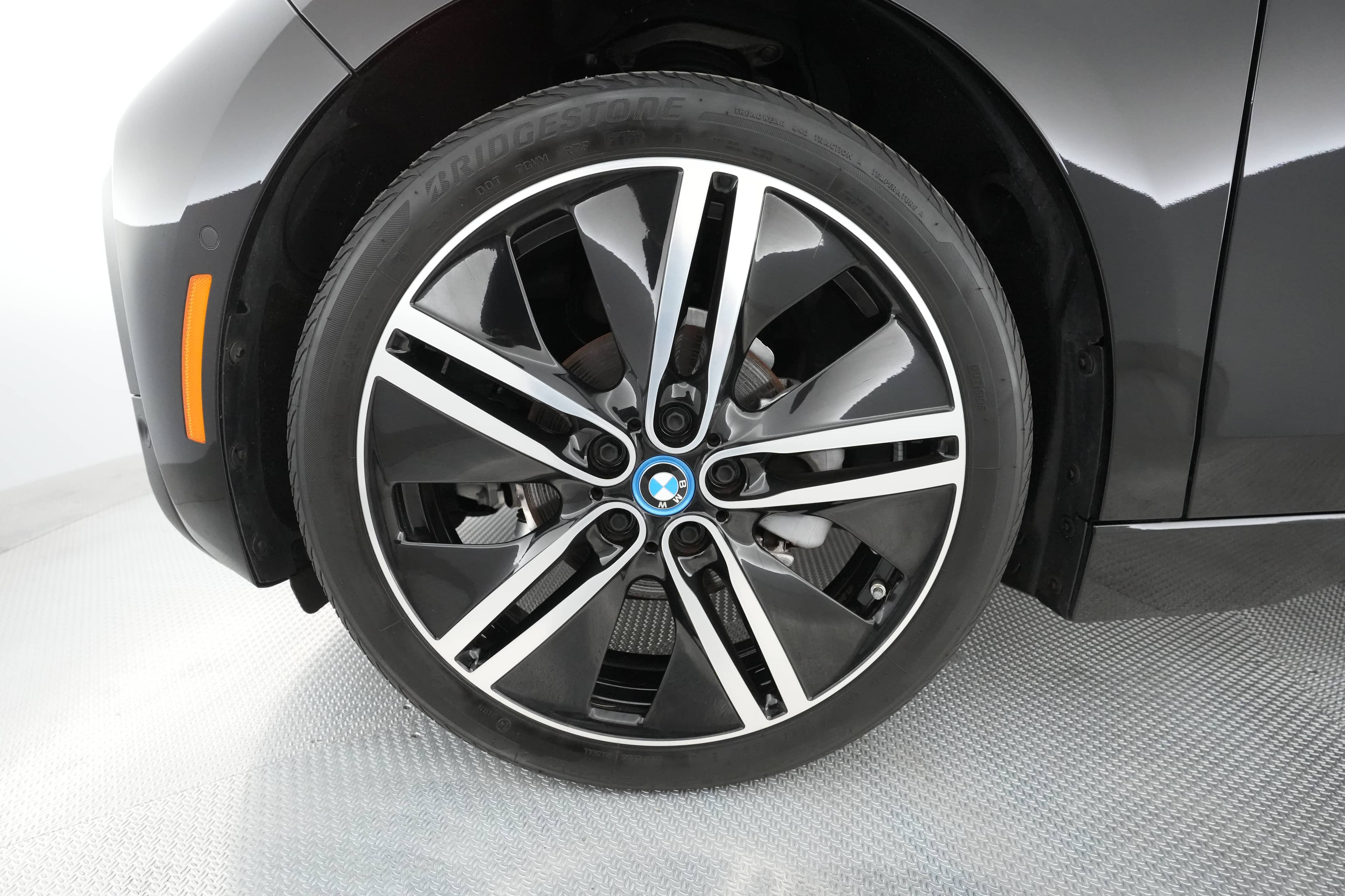 EverCars Co. vehicle image 13 for BMW i3 -  Tera on EverCars Co.
