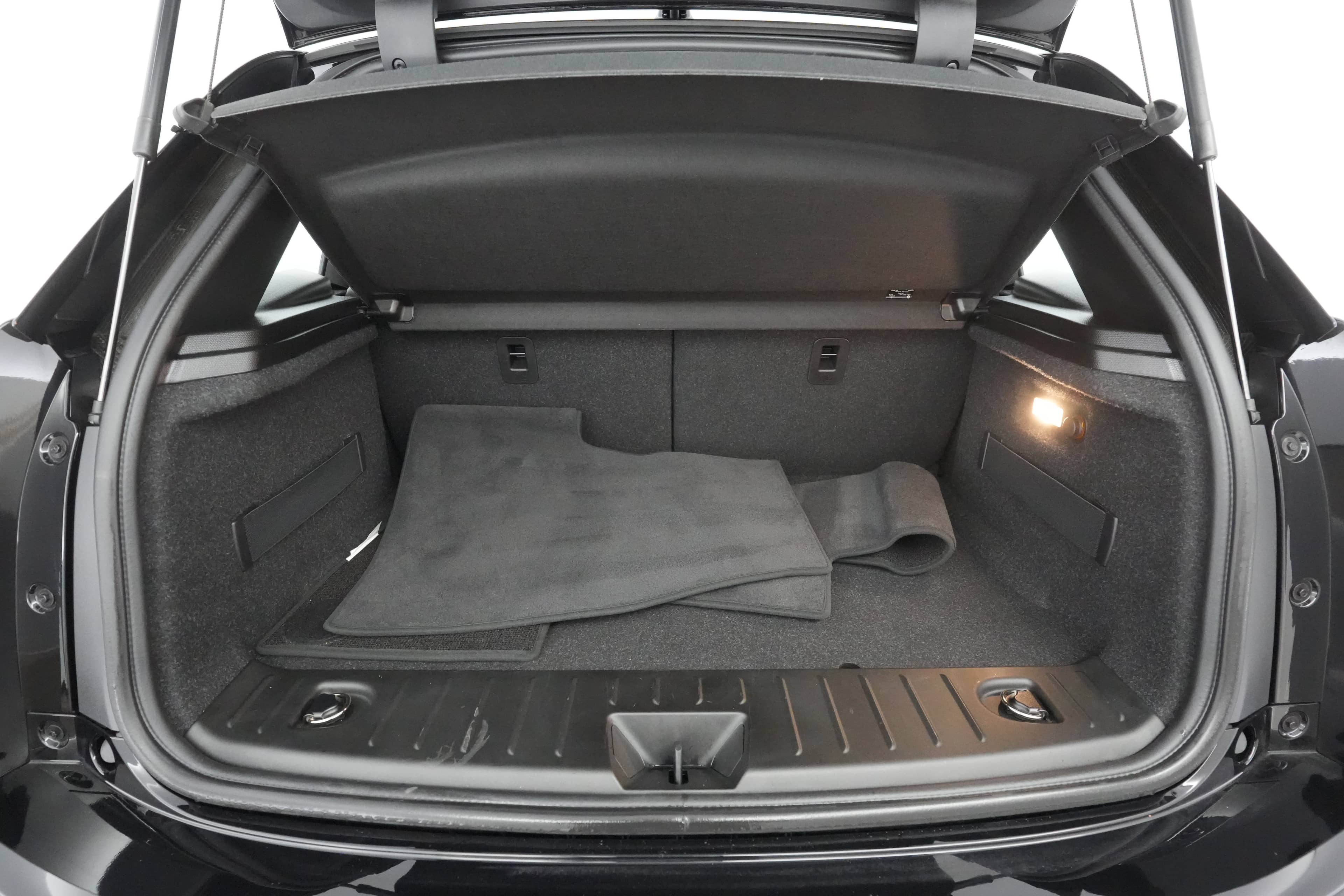 EverCars Co. vehicle image 19 for BMW i3 -  Tera on EverCars Co.