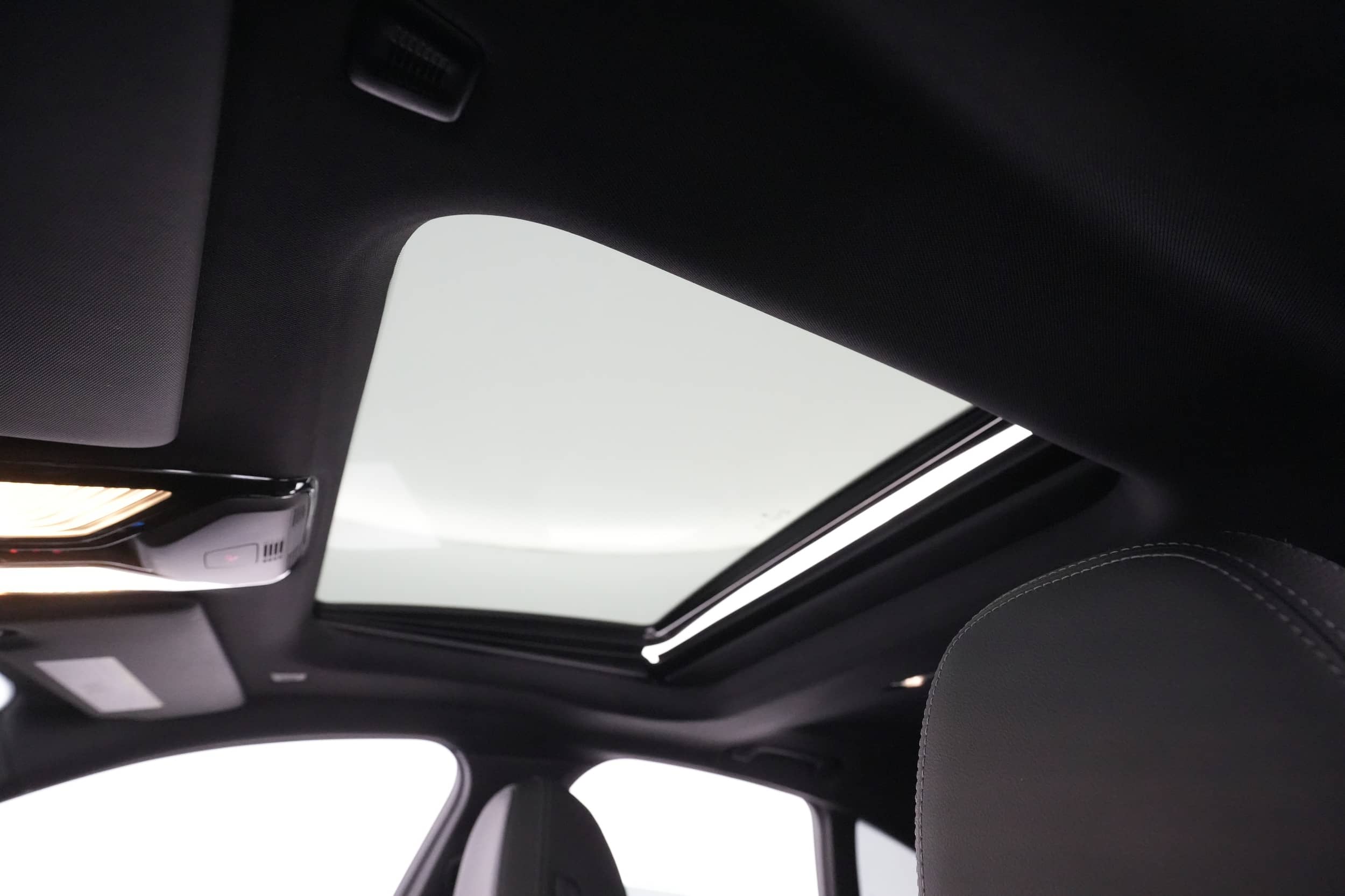 EverCars Co. vehicle image 19 for BMW i4 -  eDrive40 on EverCars Co.
