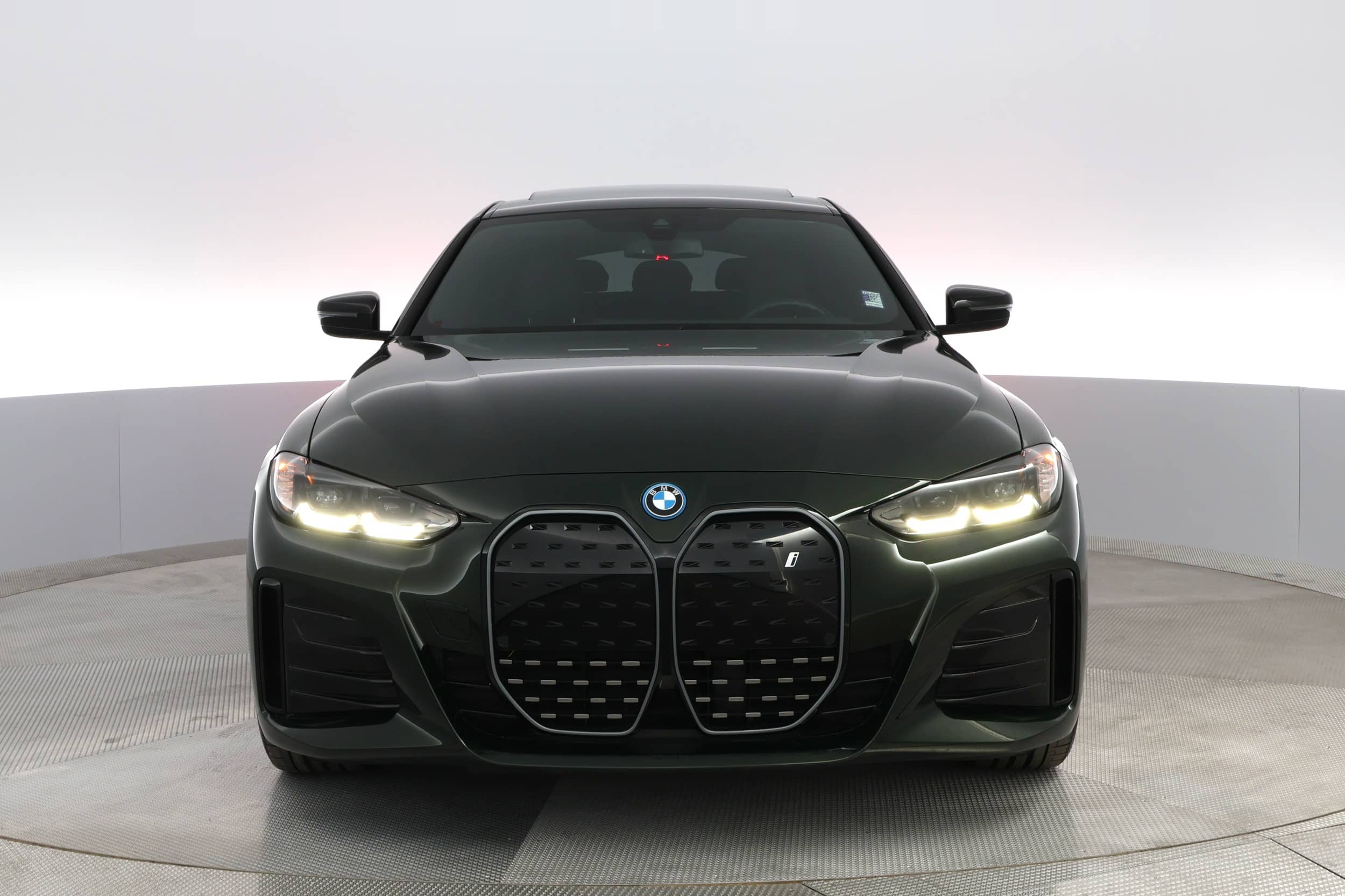 EverCars Co. vehicle image 6 for BMW i4 -  eDrive40 on EverCars Co.