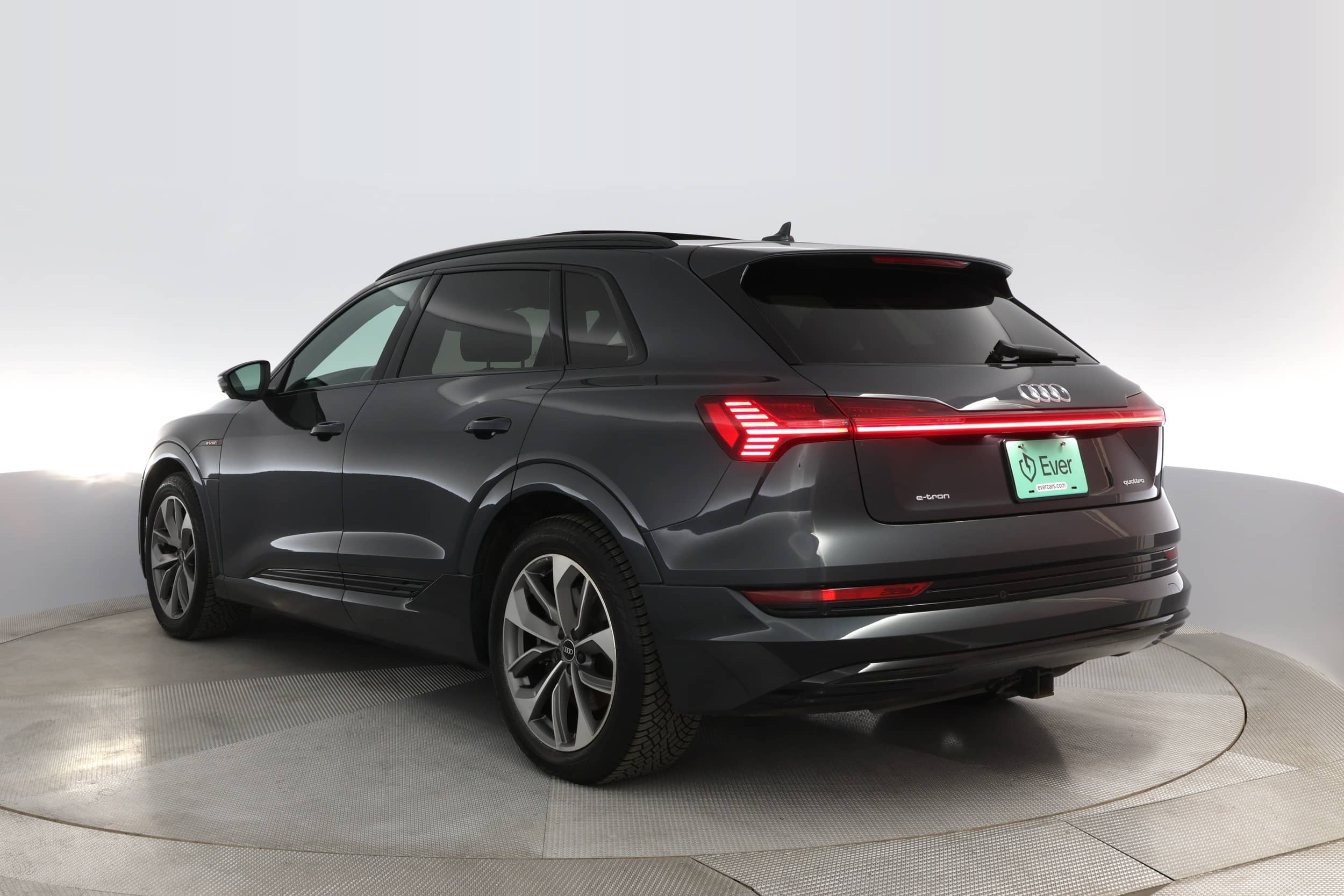 EverCars Co. vehicle image 11 for Audi e-tron -  Premium Plus on EverCars Co.