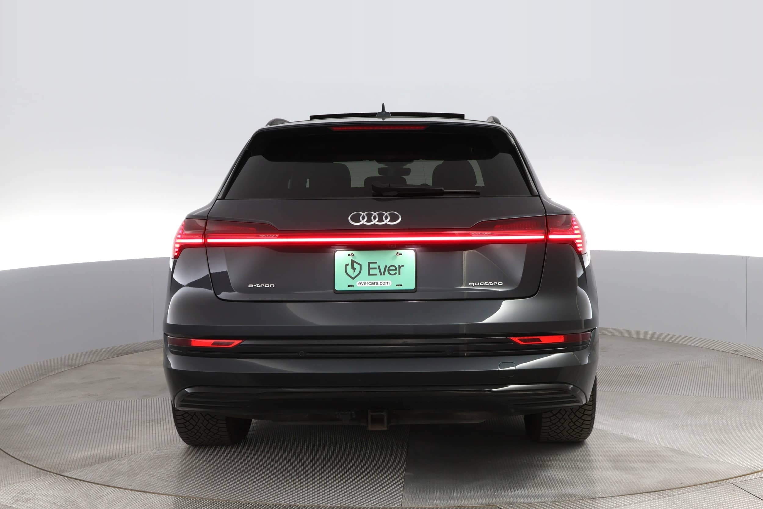 EverCars Co. vehicle image 10 for Audi e-tron -  Premium Plus on EverCars Co.
