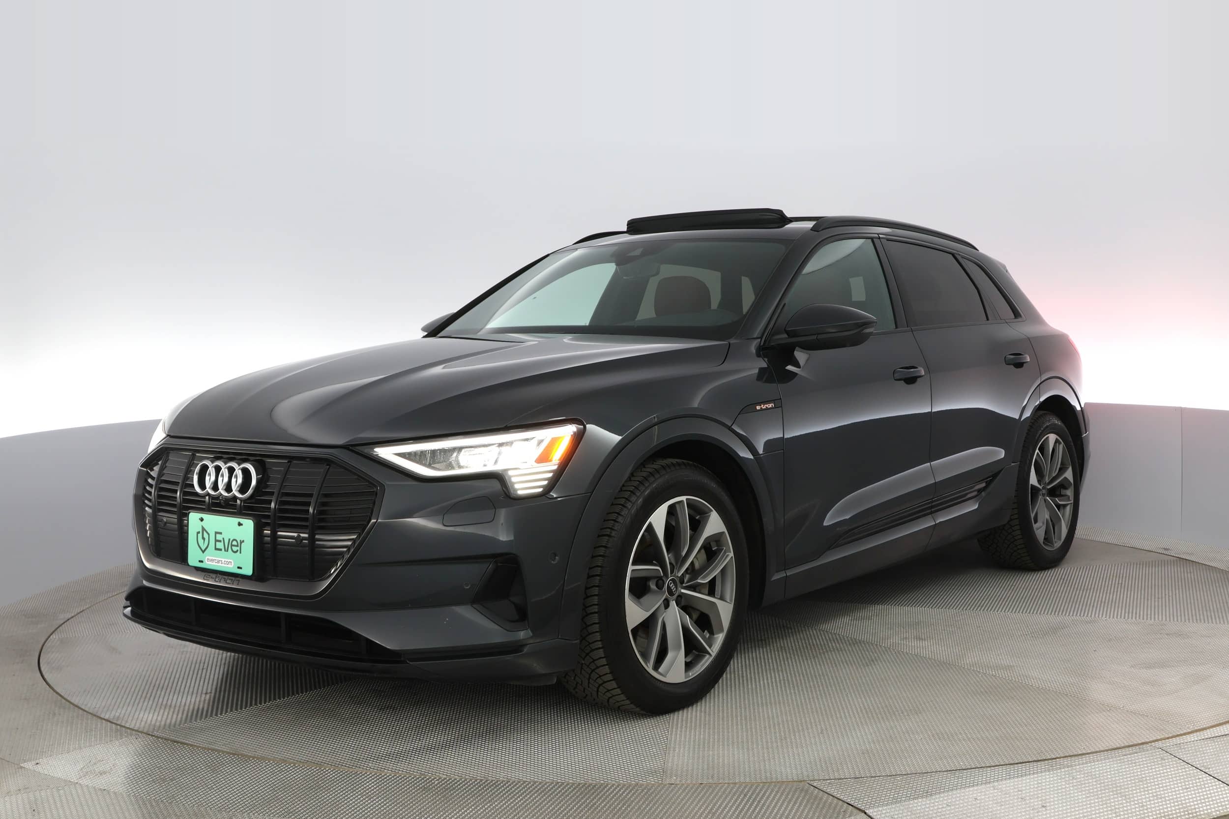 EverCars Co. vehicle image 5 for Audi e-tron -  Premium Plus on EverCars Co.