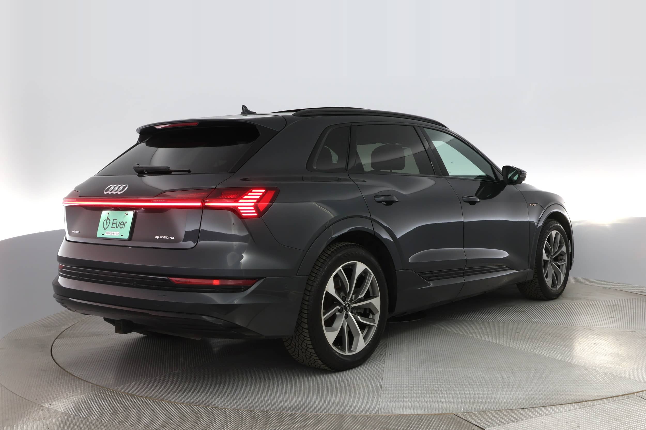 EverCars Co. vehicle image 9 for Audi e-tron -  Premium Plus on EverCars Co.