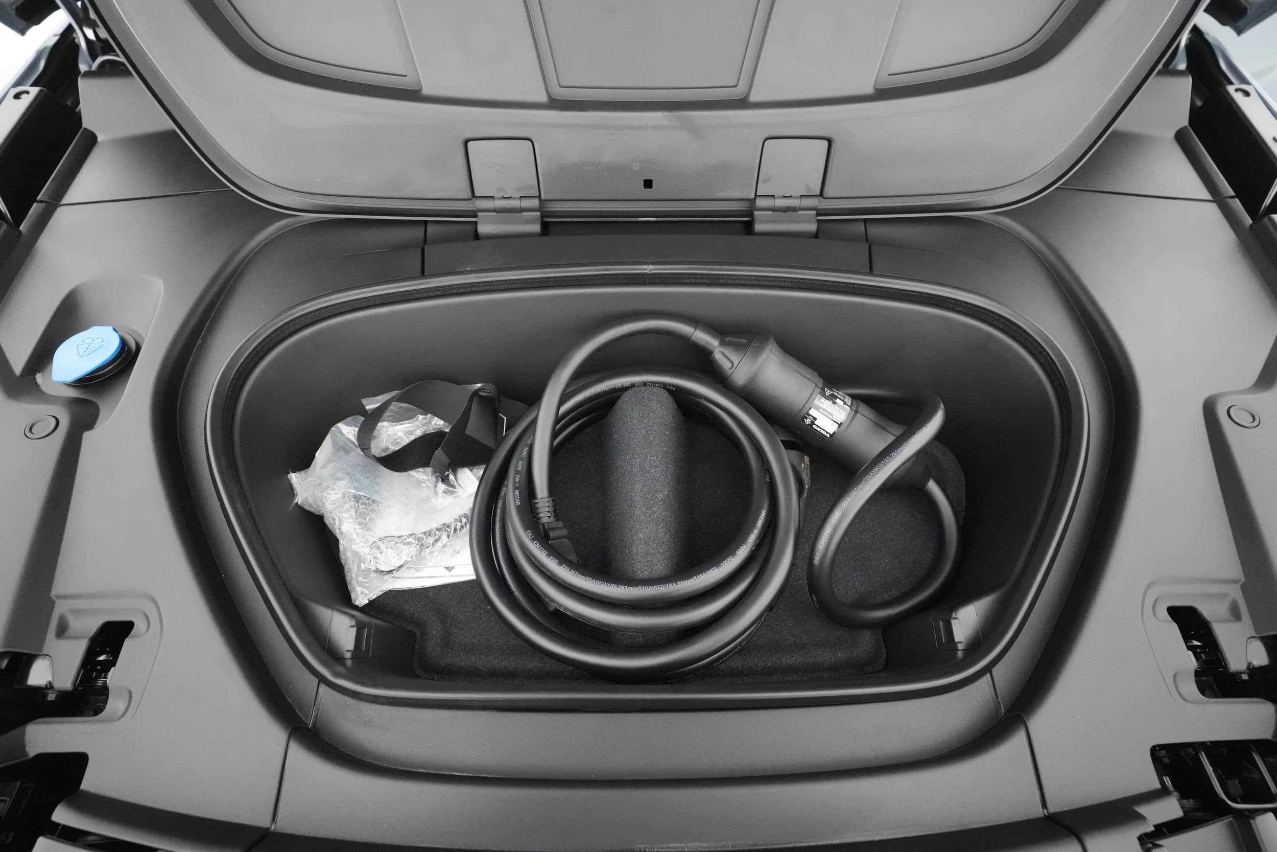 EverCars Co. vehicle image 22 for Volvo XC40 Recharge -  Twin Plus on EverCars Co.