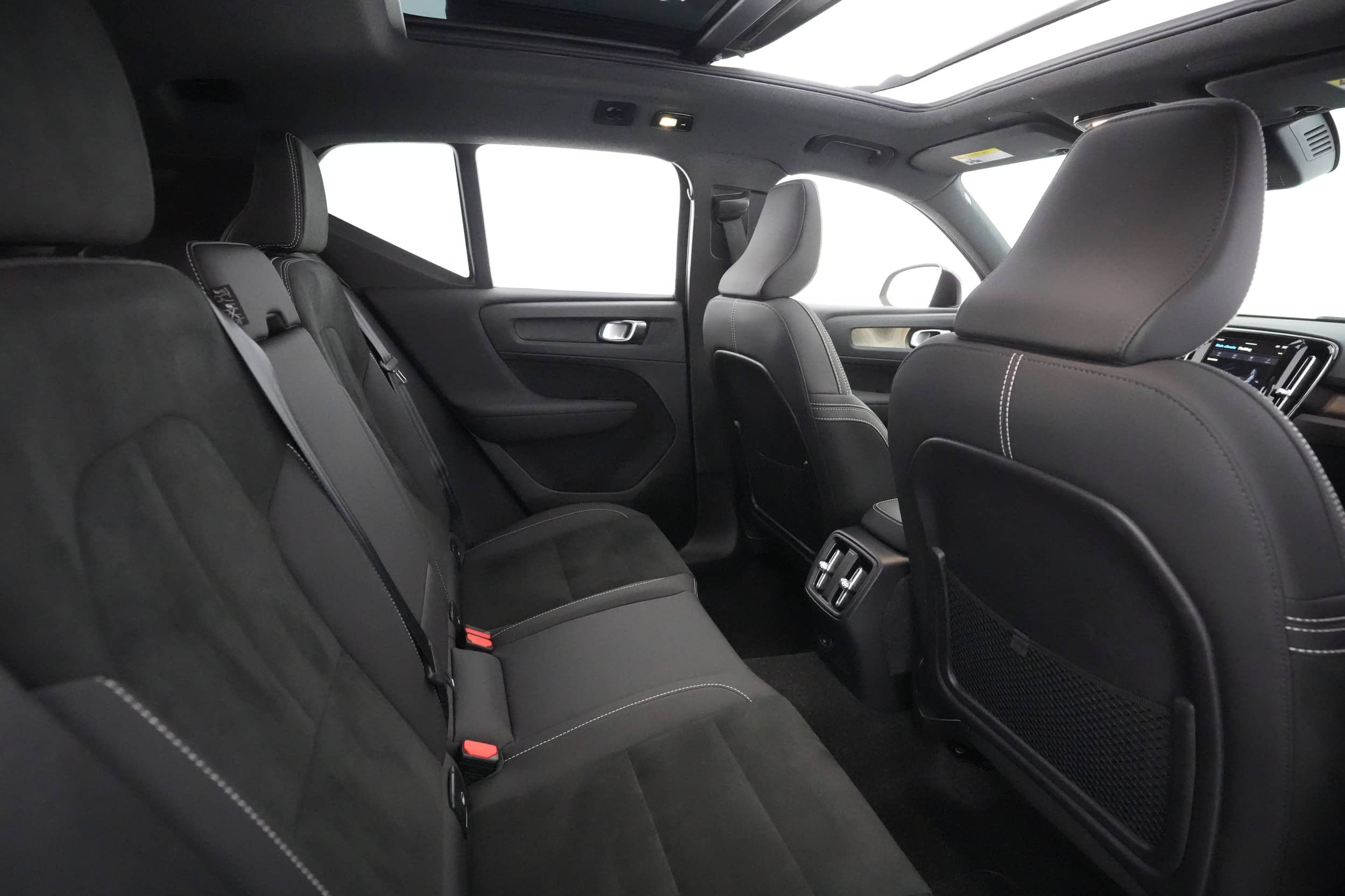 EverCars Co. vehicle image 20 for Volvo XC40 Recharge -  Twin Plus on EverCars Co.