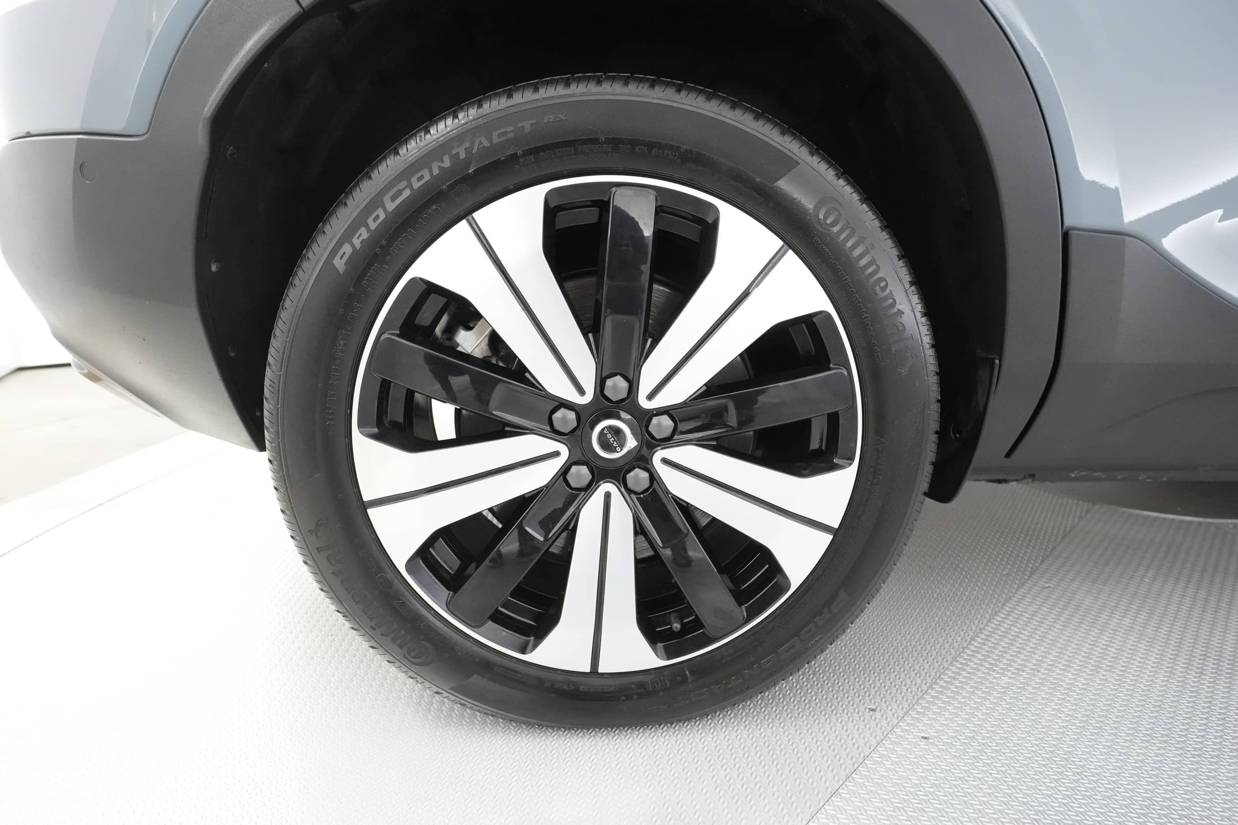 EverCars Co. vehicle image 16 for Volvo XC40 Recharge -  Twin Plus on EverCars Co.