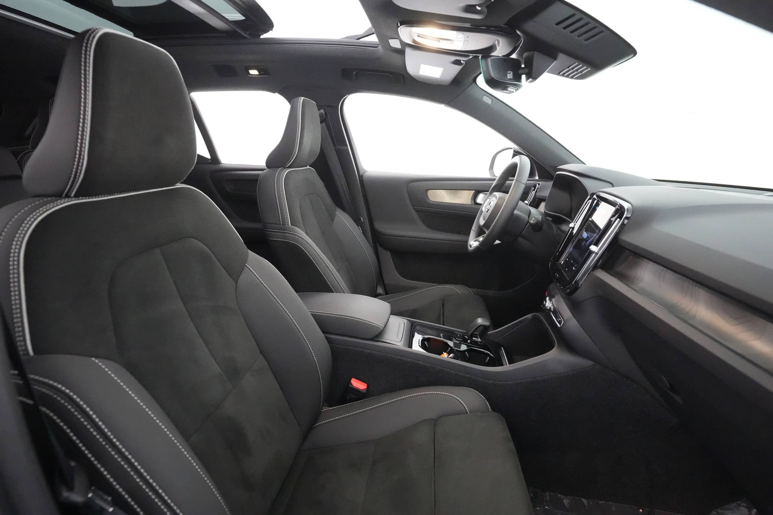 EverCars Co. vehicle image 19 for Volvo XC40 Recharge -  Twin Plus on EverCars Co.