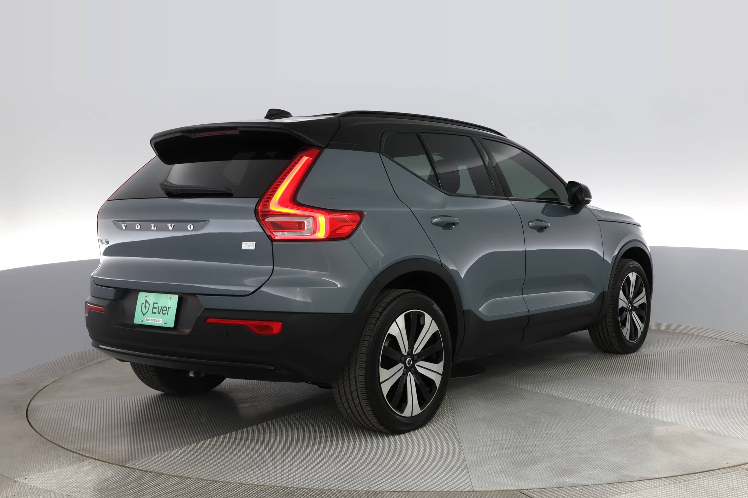 EverCars Co. vehicle image 2 for Volvo XC40 Recharge -  Twin Plus on EverCars Co.