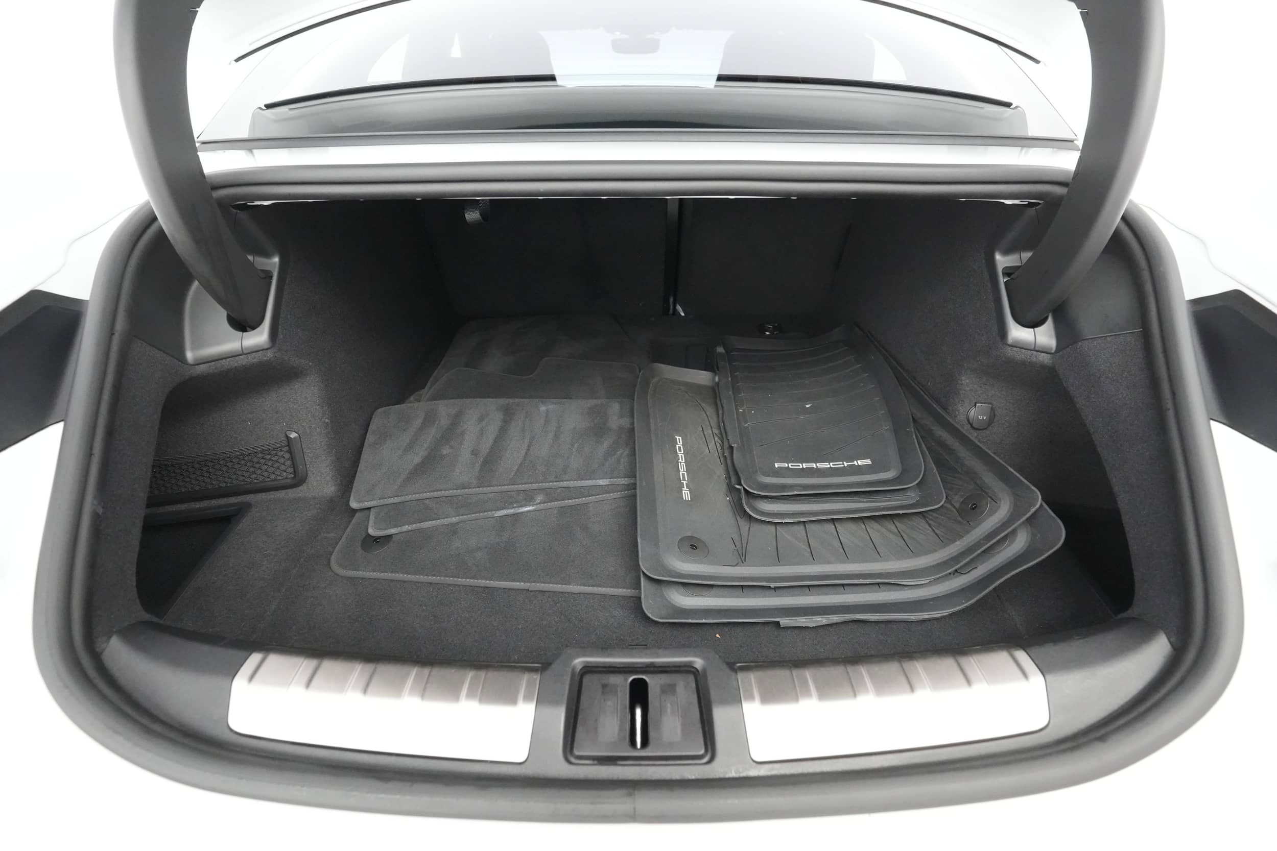 EverCars Co. vehicle image 23 for Porsche Taycan -  4S on EverCars Co.