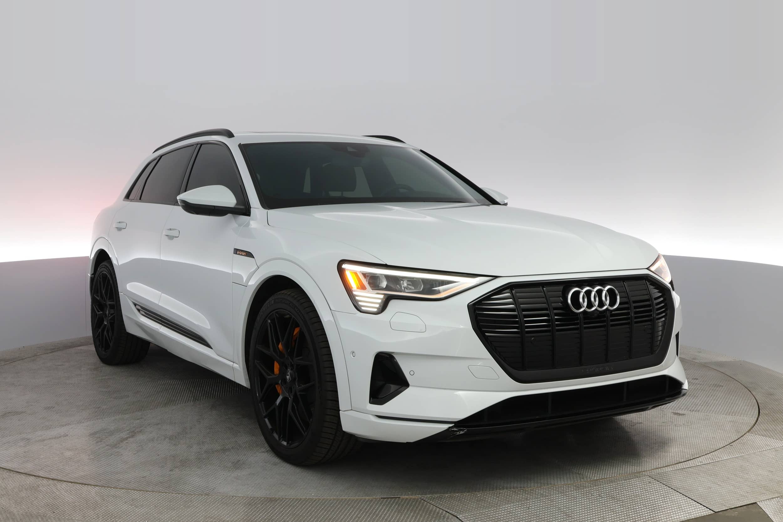 EverCars Co. vehicle image 6 for Audi e-tron -  Premium Plus on EverCars Co.