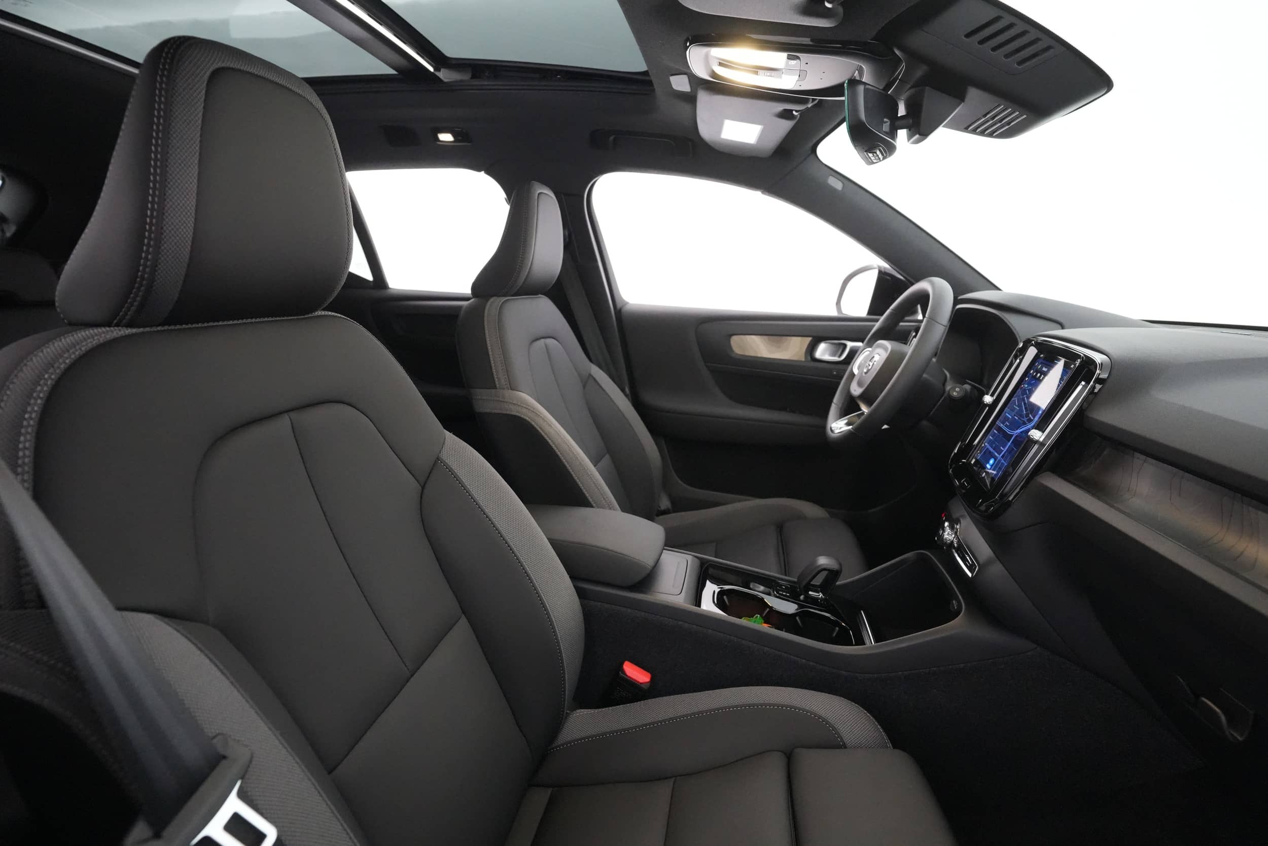 EverCars Co. vehicle image 20 for Volvo XC40 Recharge -  Twin Ultimate on EverCars Co.
