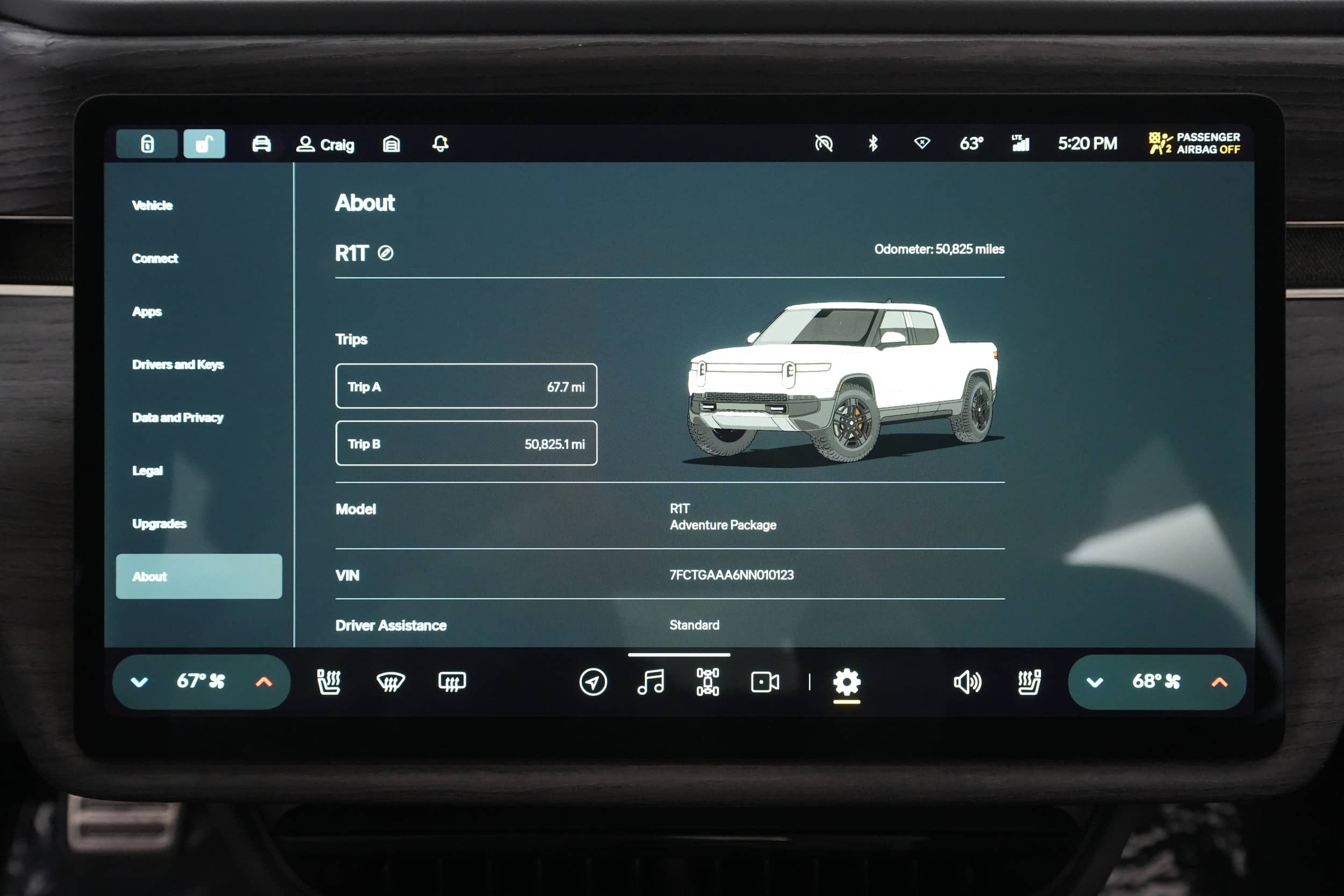 EverCars Co. vehicle image 25 for Rivian R1T -  Adventure on EverCars Co.