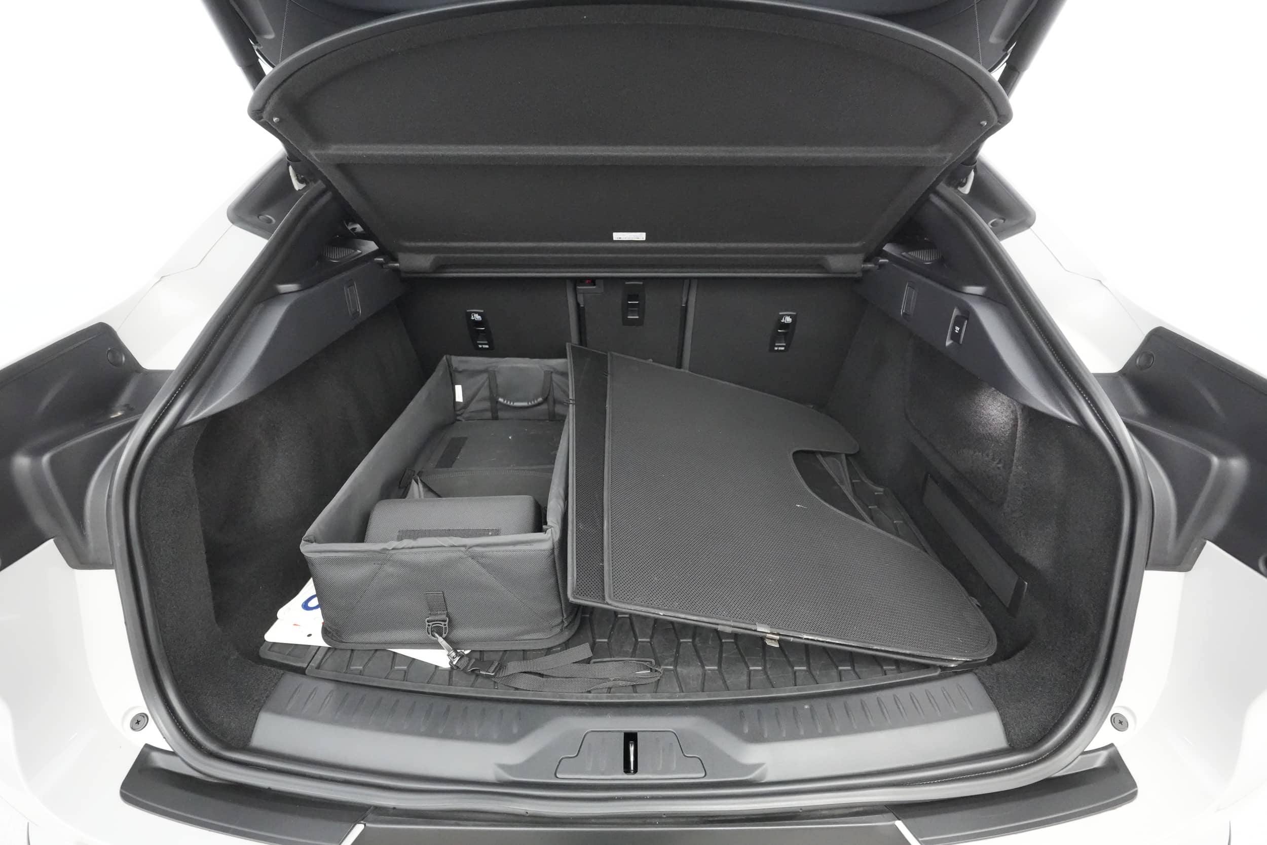 EverCars Co. vehicle image 22 for Jaguar I-Pace -  HSE on EverCars Co.