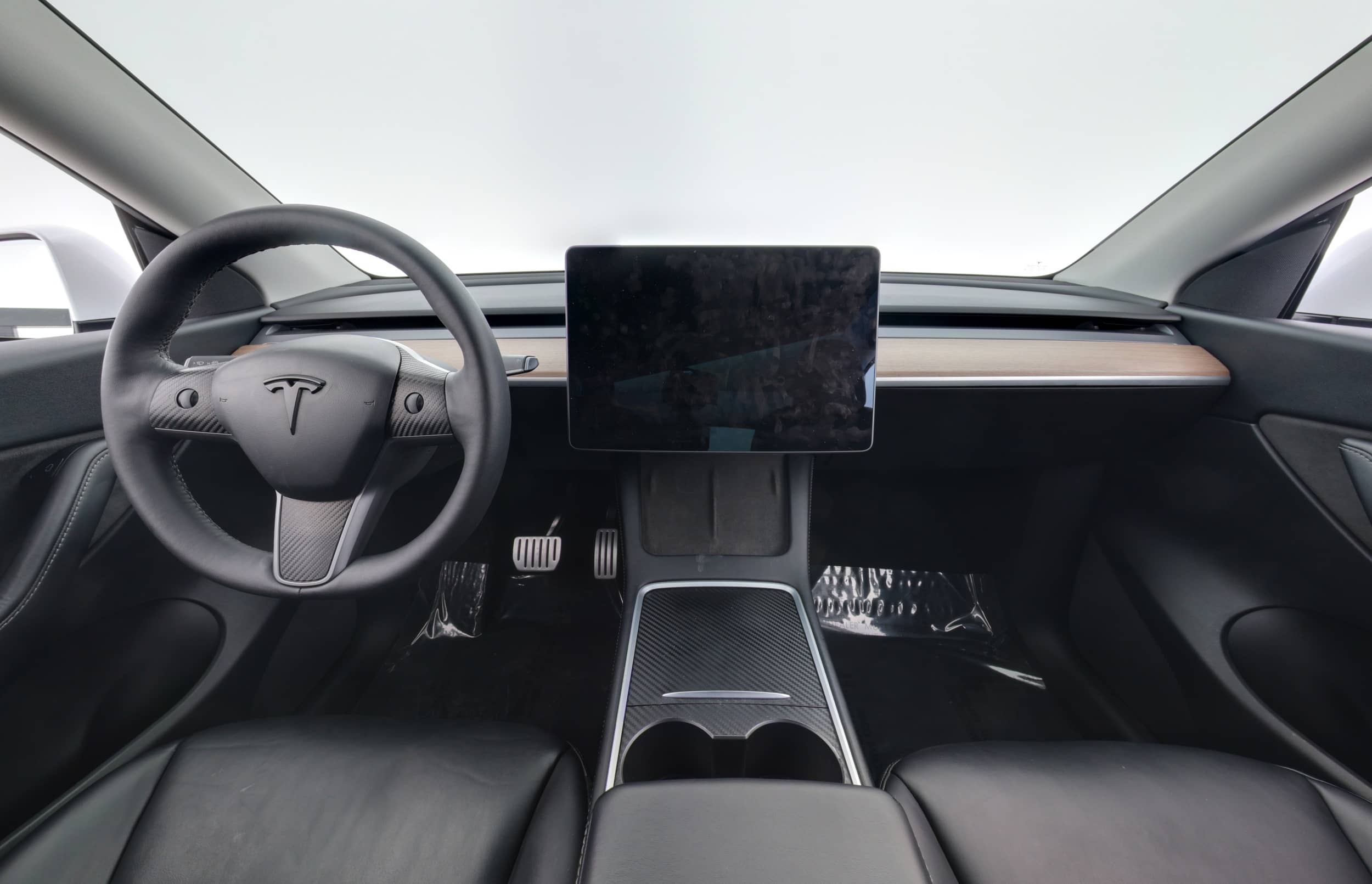 EverCars Co. vehicle image 21 for Tesla Model Y -  Performance on EverCars Co.