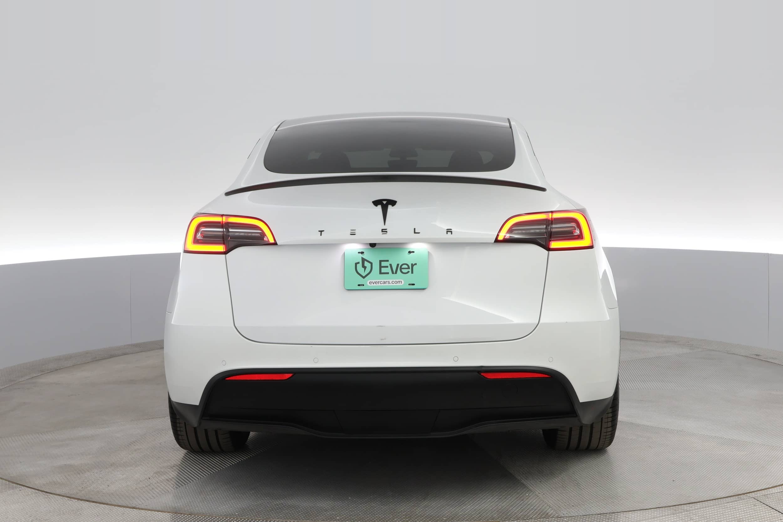 EverCars Co. vehicle image 9 for Tesla Model Y -  Performance on EverCars Co.