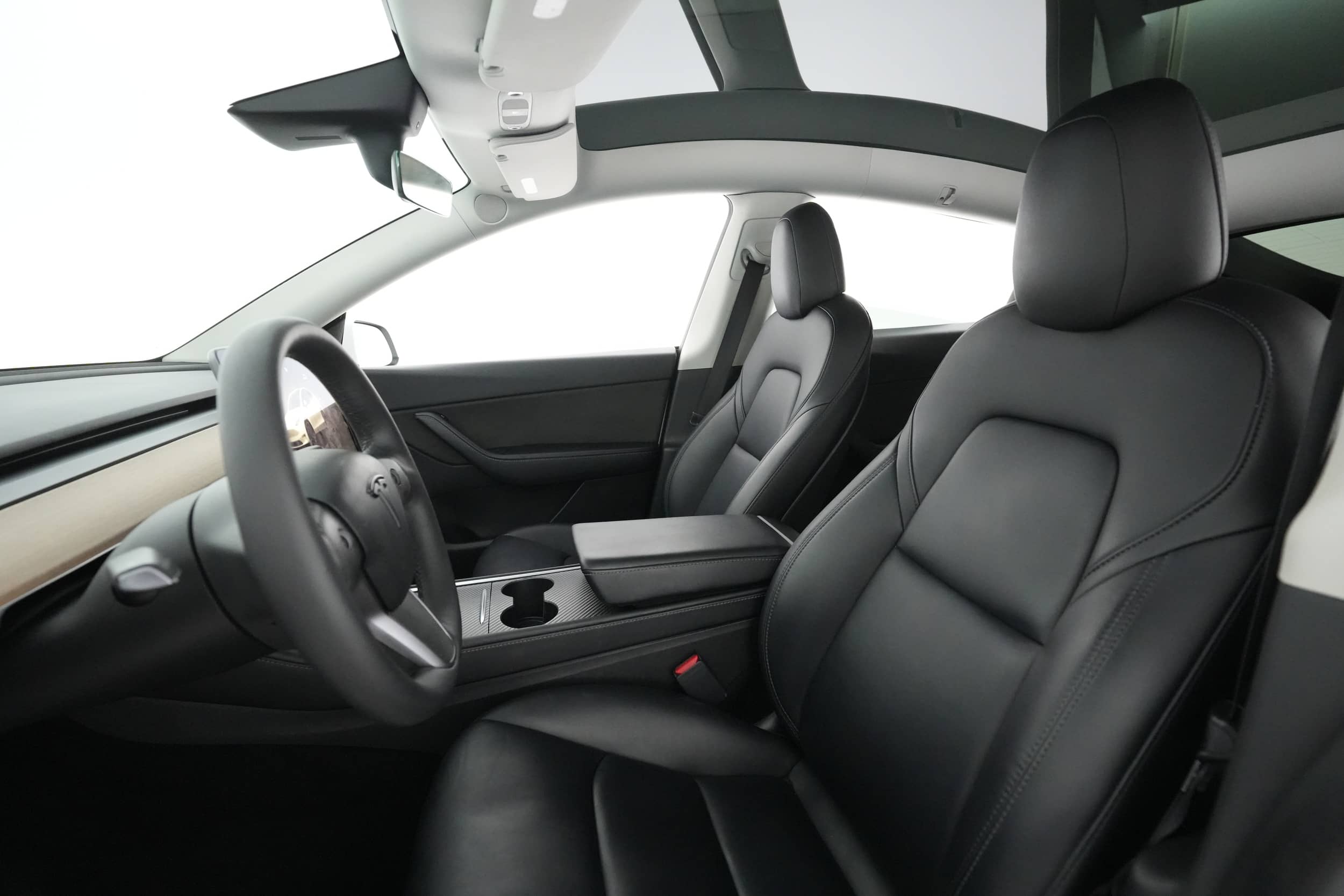 EverCars Co. vehicle image 3 for Tesla Model Y -  Performance on EverCars Co.