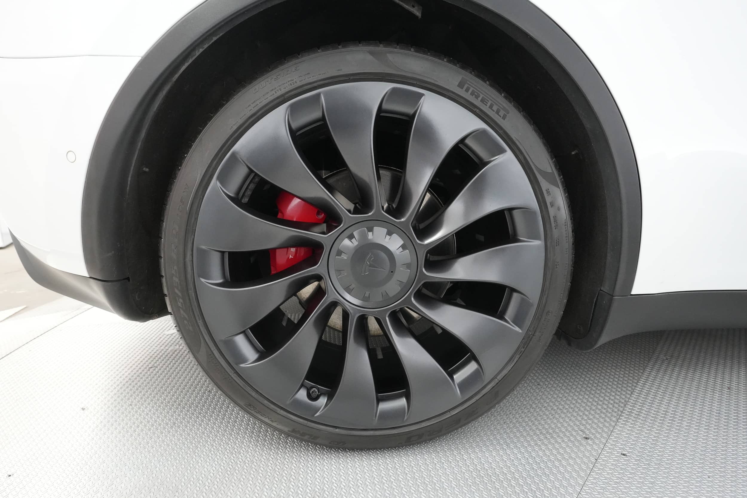 EverCars Co. vehicle image 17 for Tesla Model Y -  Performance on EverCars Co.