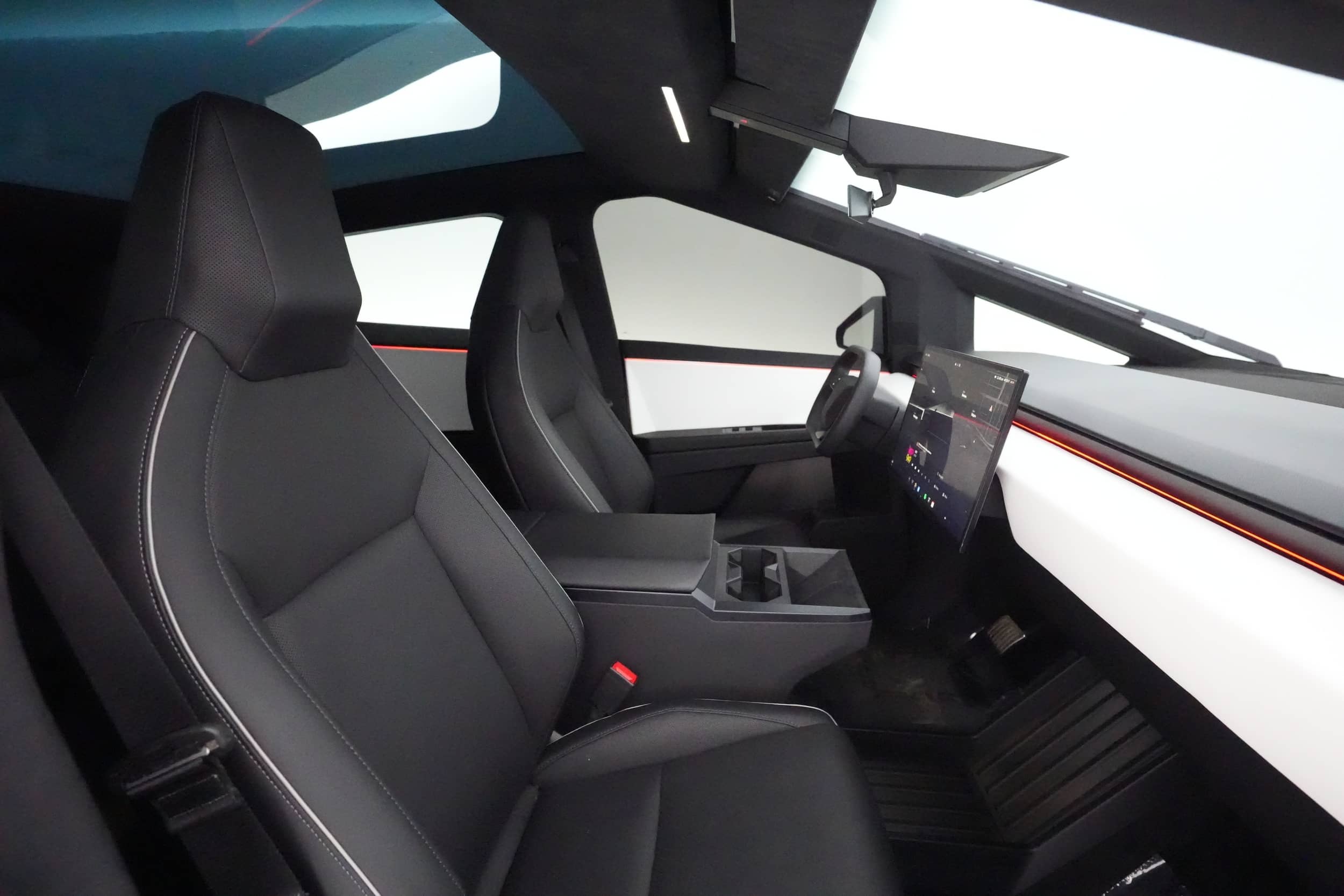 EverCars Co. vehicle image 19 for Tesla Cybertruck -  Foundation on EverCars Co.