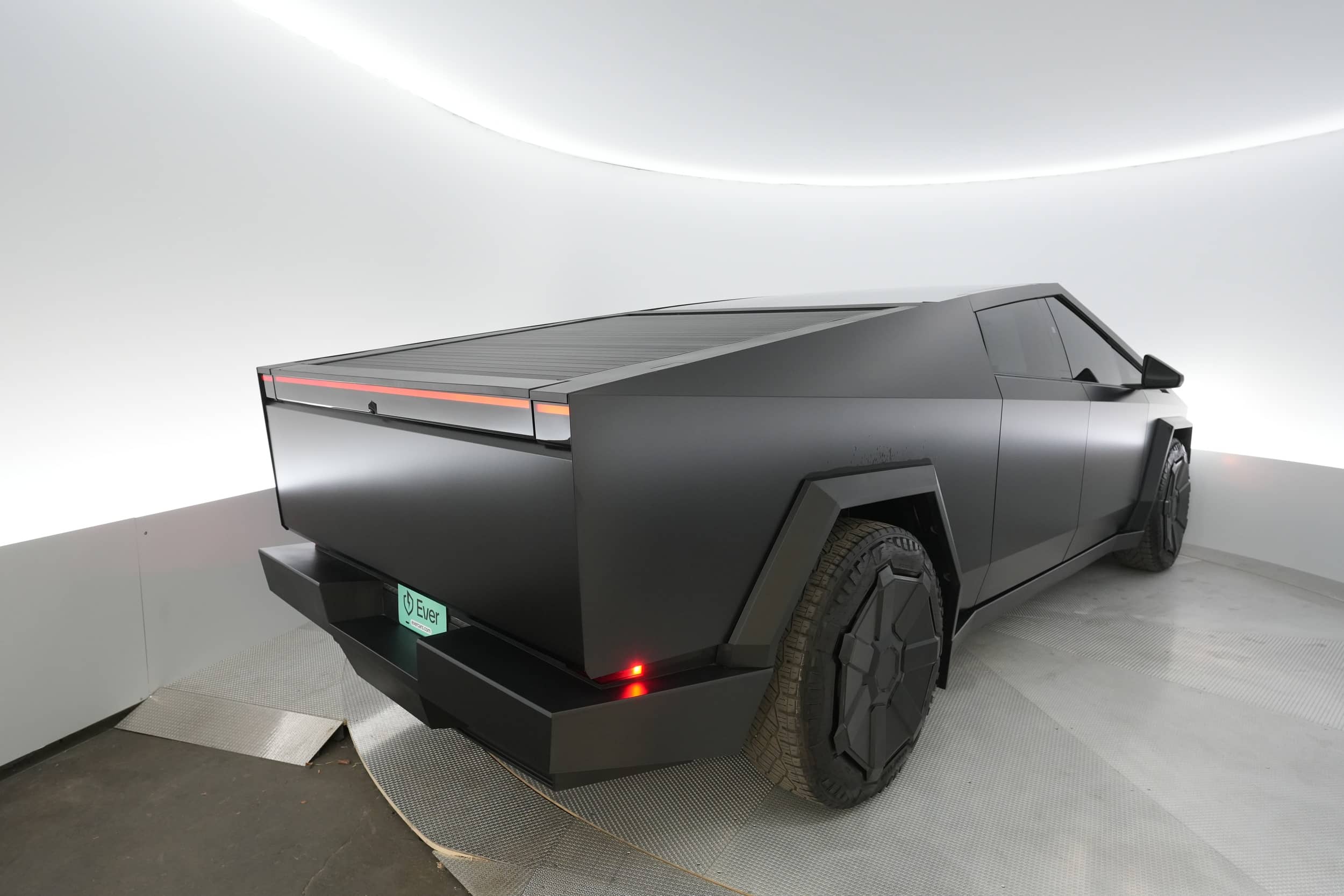 EverCars Co. vehicle image 2 for Tesla Cybertruck -  Foundation on EverCars Co.