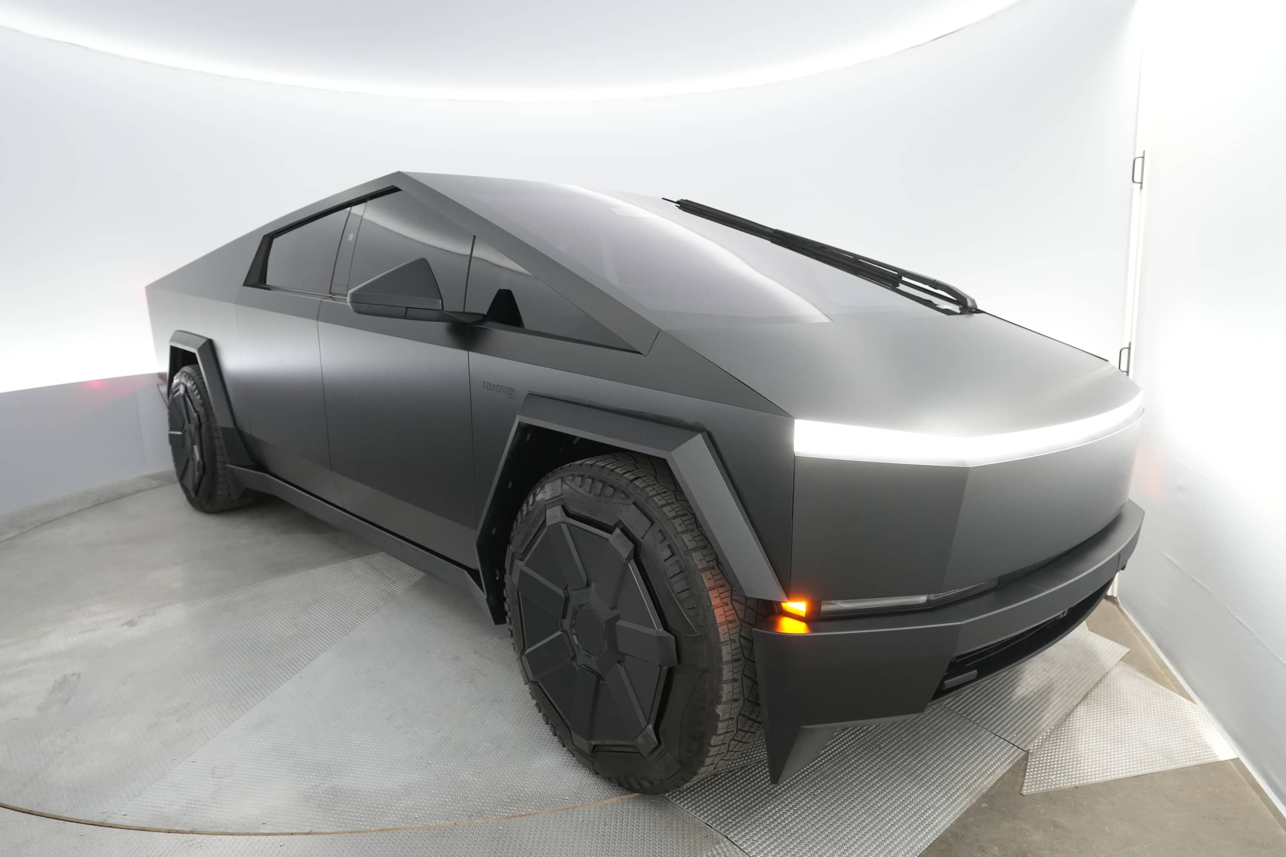 EverCars Co. vehicle image 13 for Tesla Cybertruck -  Foundation on EverCars Co.