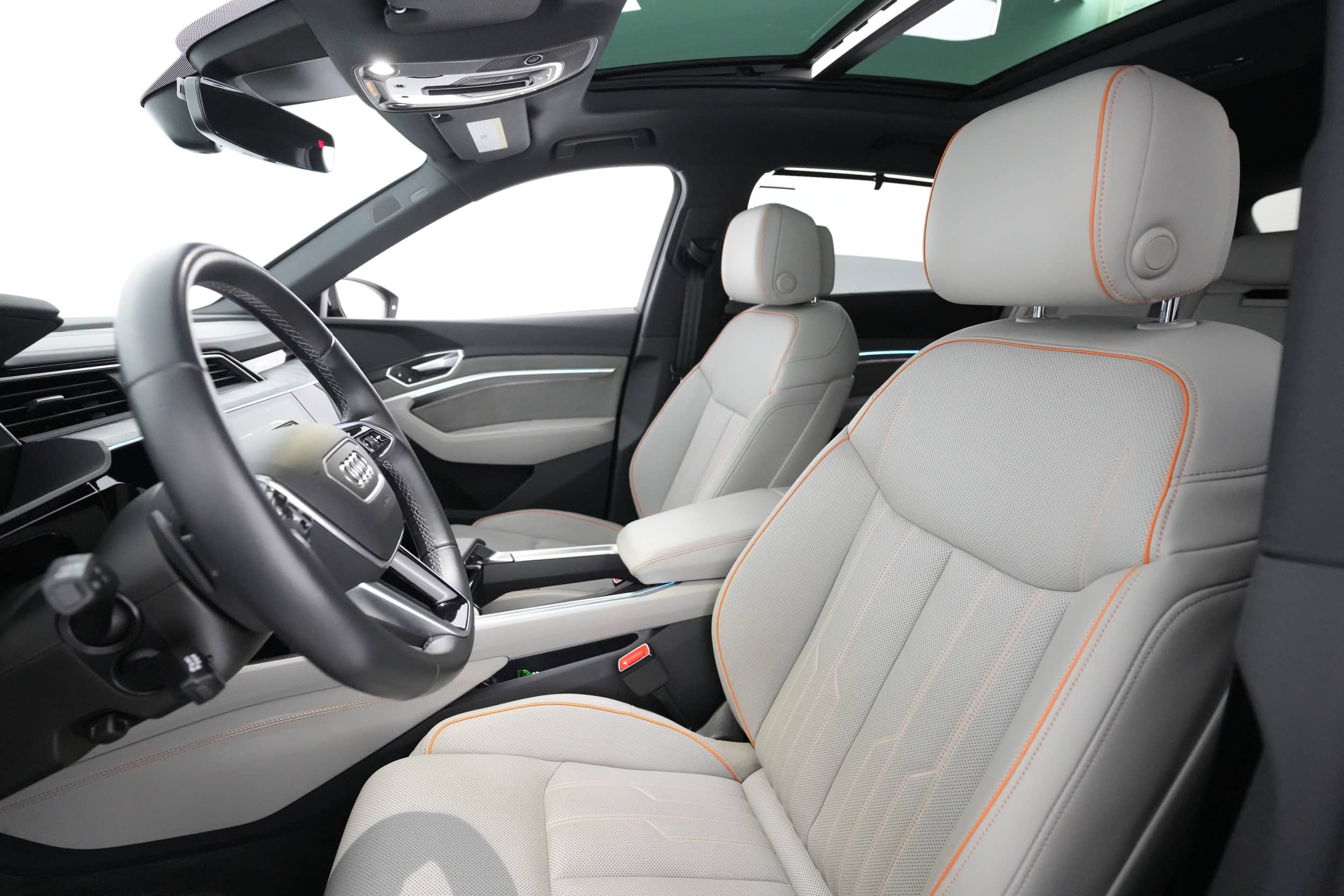EverCars Co. vehicle image 16 for Audi e-tron -  Chronos on EverCars Co.