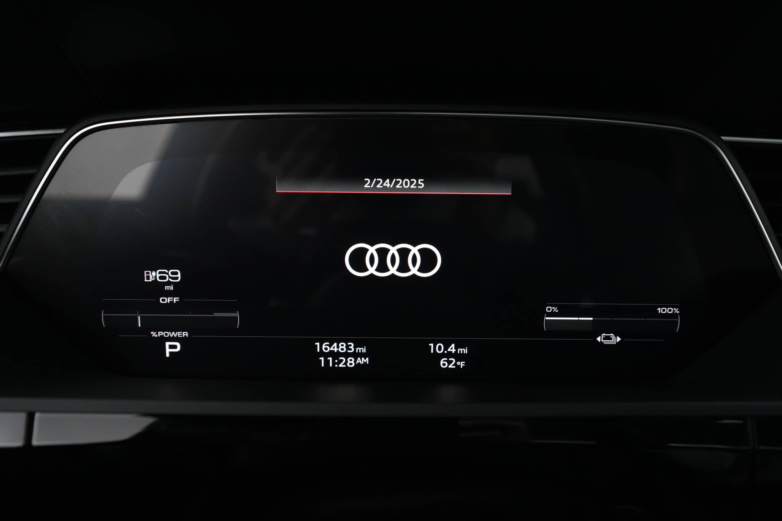 EverCars Co. vehicle image 5 for Audi e-tron -  Chronos on EverCars Co.