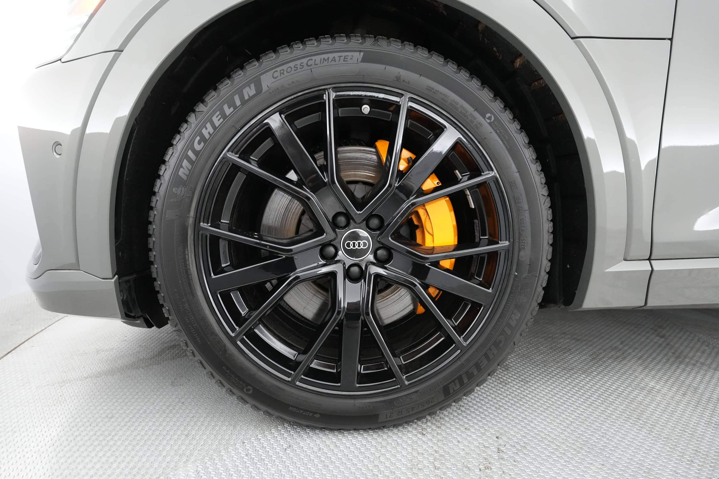 EverCars Co. vehicle image 12 for Audi e-tron -  Chronos on EverCars Co.