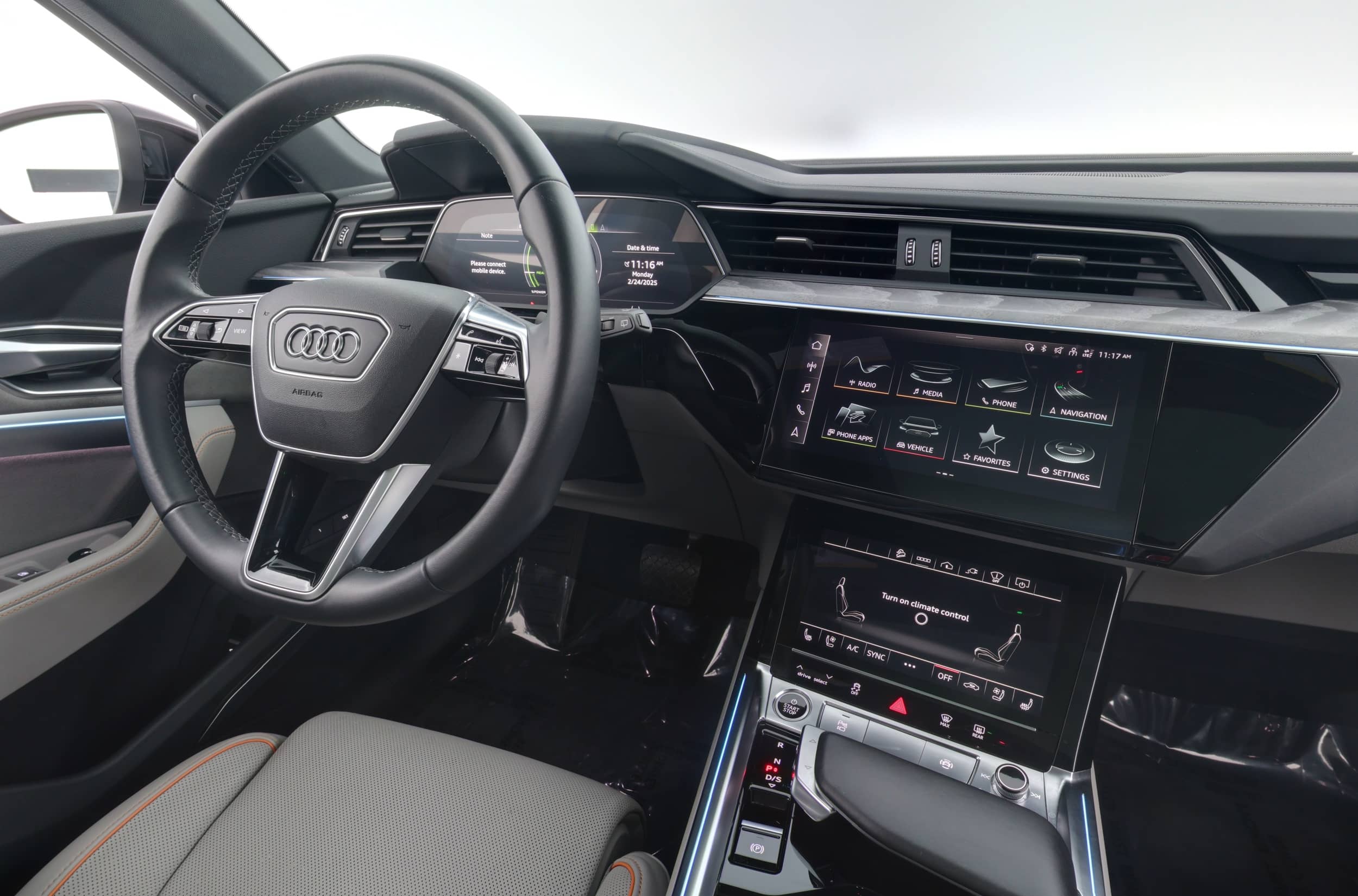 EverCars Co. vehicle image 3 for Audi e-tron -  Chronos on EverCars Co.
