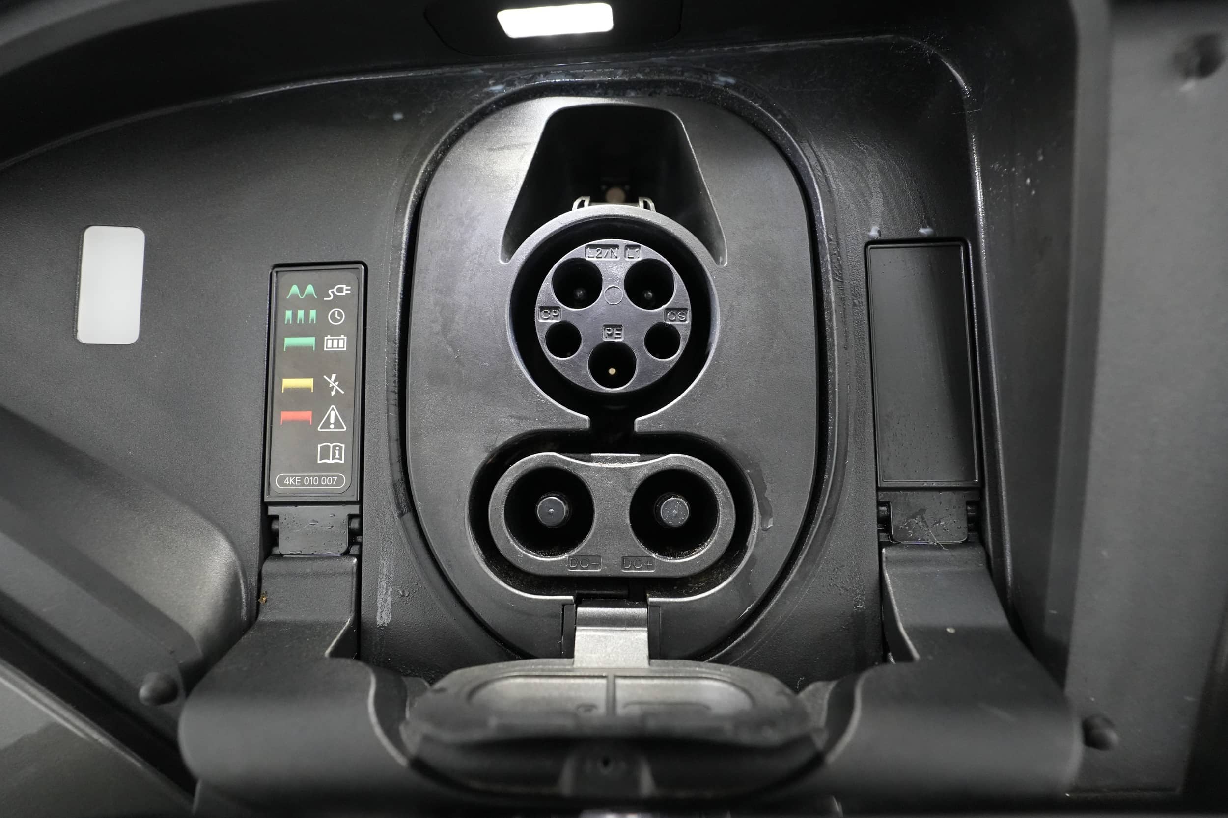 EverCars Co. vehicle image 22 for Audi e-tron -  Chronos on EverCars Co.