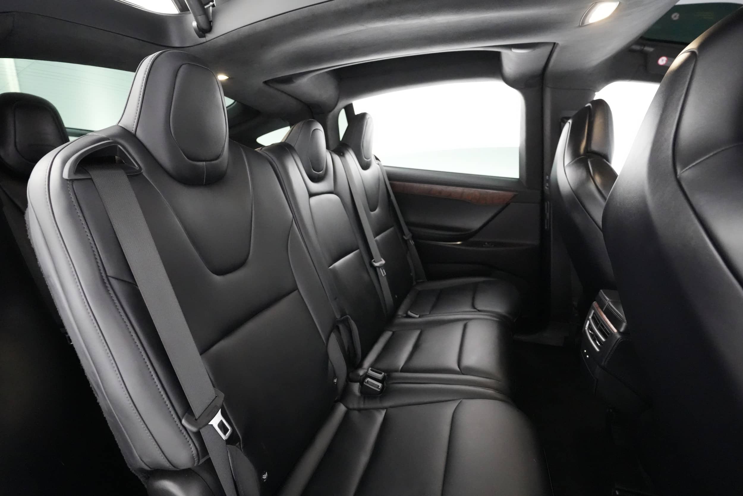 EverCars Co. vehicle image 3 for Tesla Model X -  Long Range on EverCars Co.