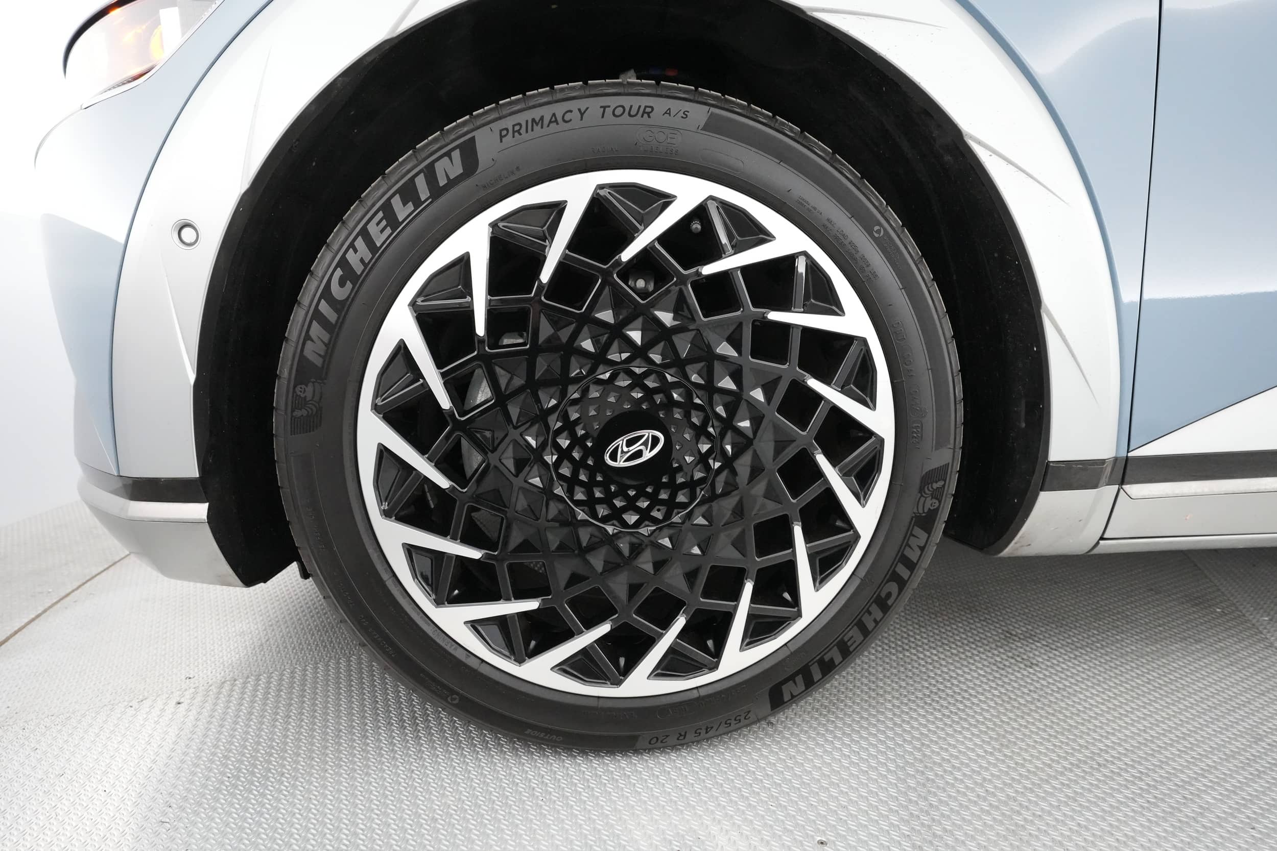 EverCars Co. vehicle image 11 for Hyundai IONIQ 5 -  Limited on EverCars Co.