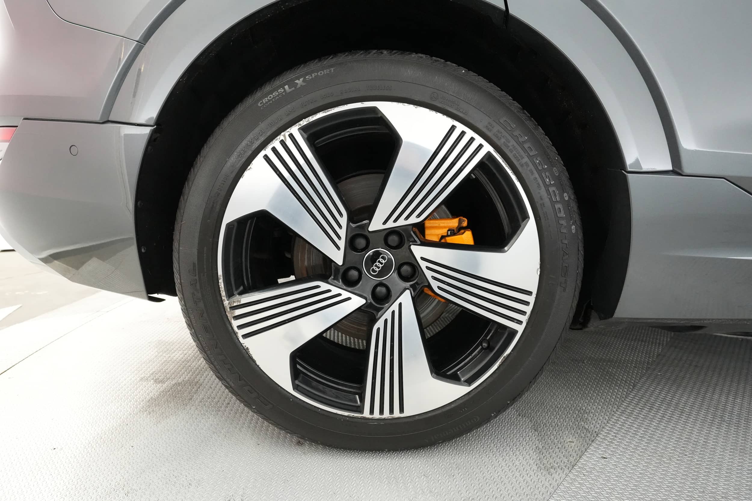 EverCars Co. vehicle image 14 for Audi e-tron -  Prestige on EverCars Co.