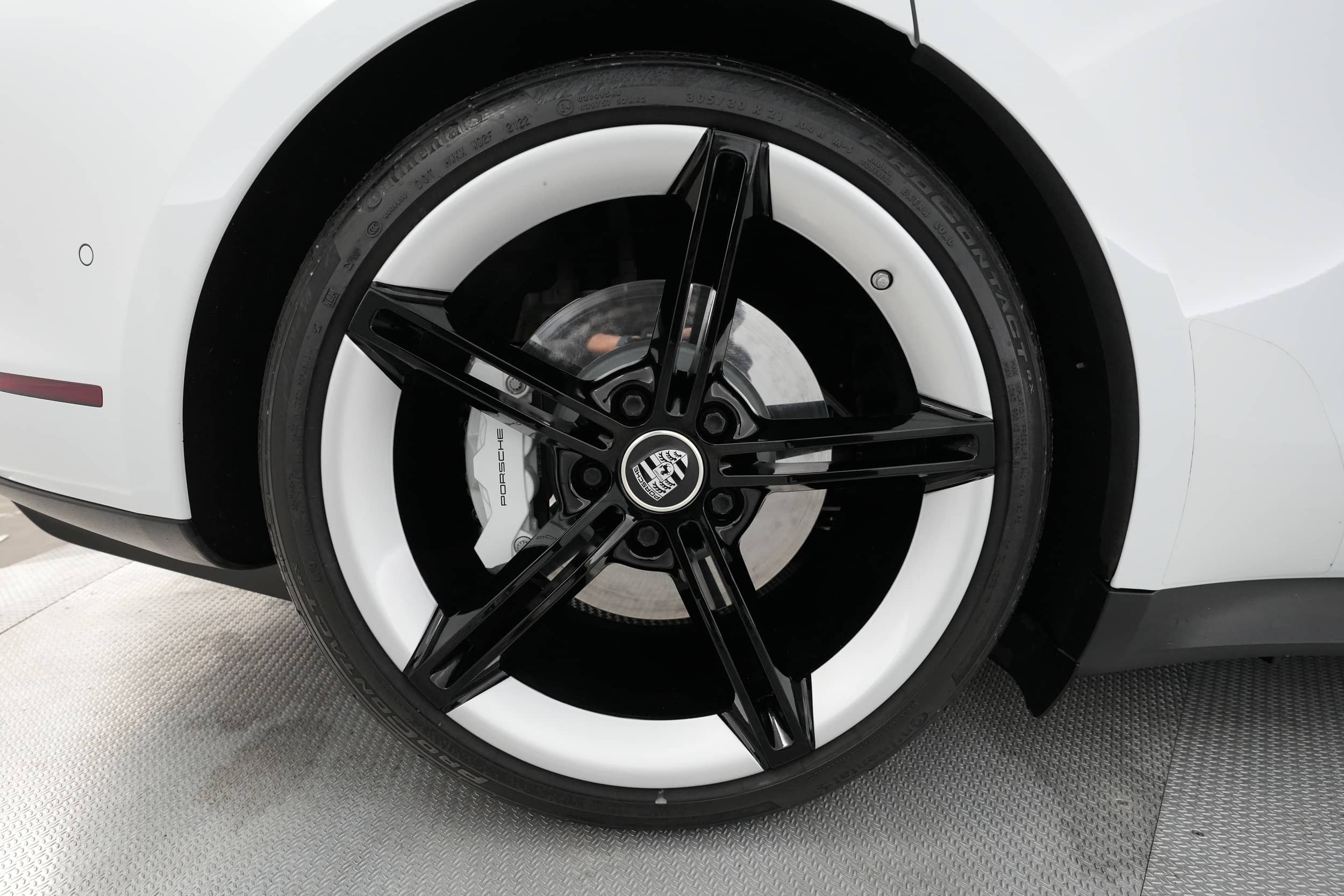 EverCars Co. vehicle image 12 for Porsche Taycan -  4S on EverCars Co.