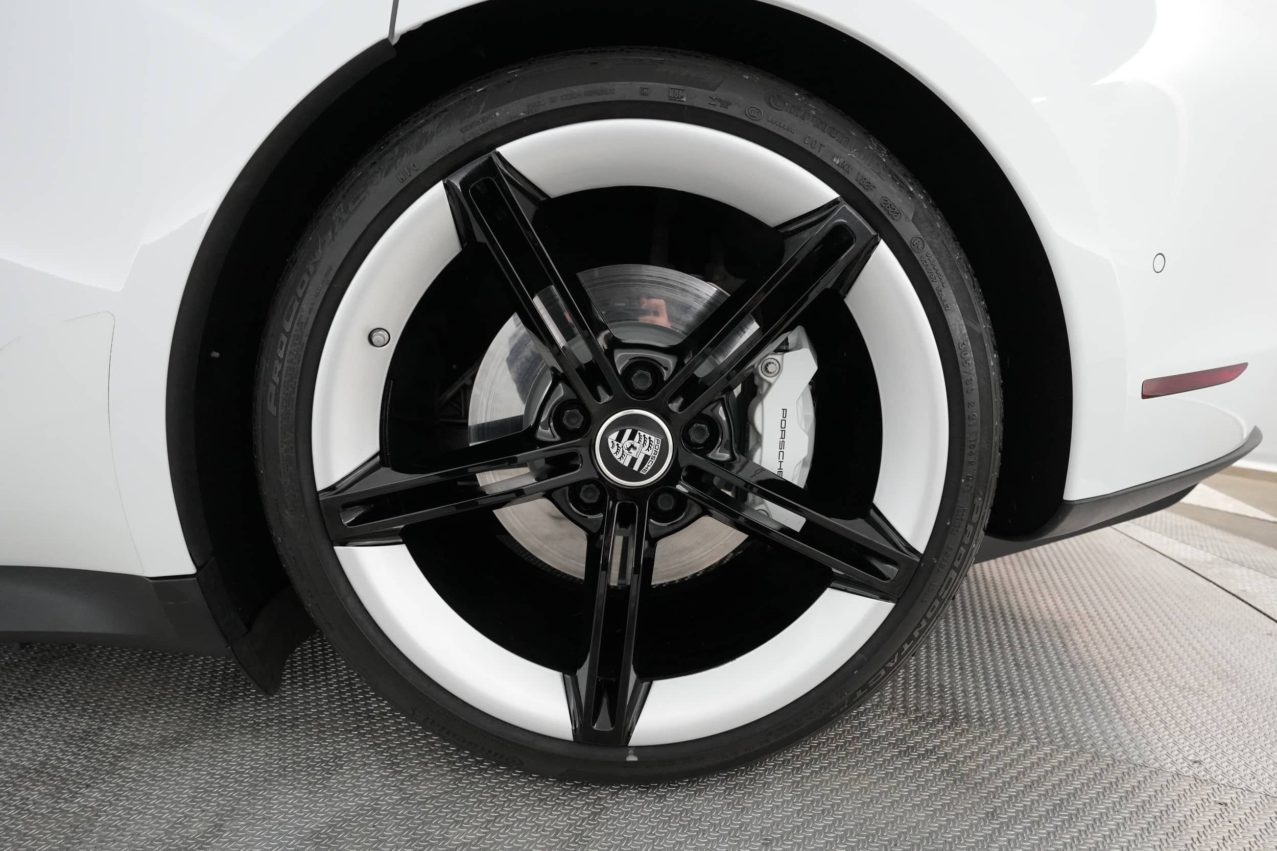 EverCars Co. vehicle image 10 for Porsche Taycan -  4S on EverCars Co.