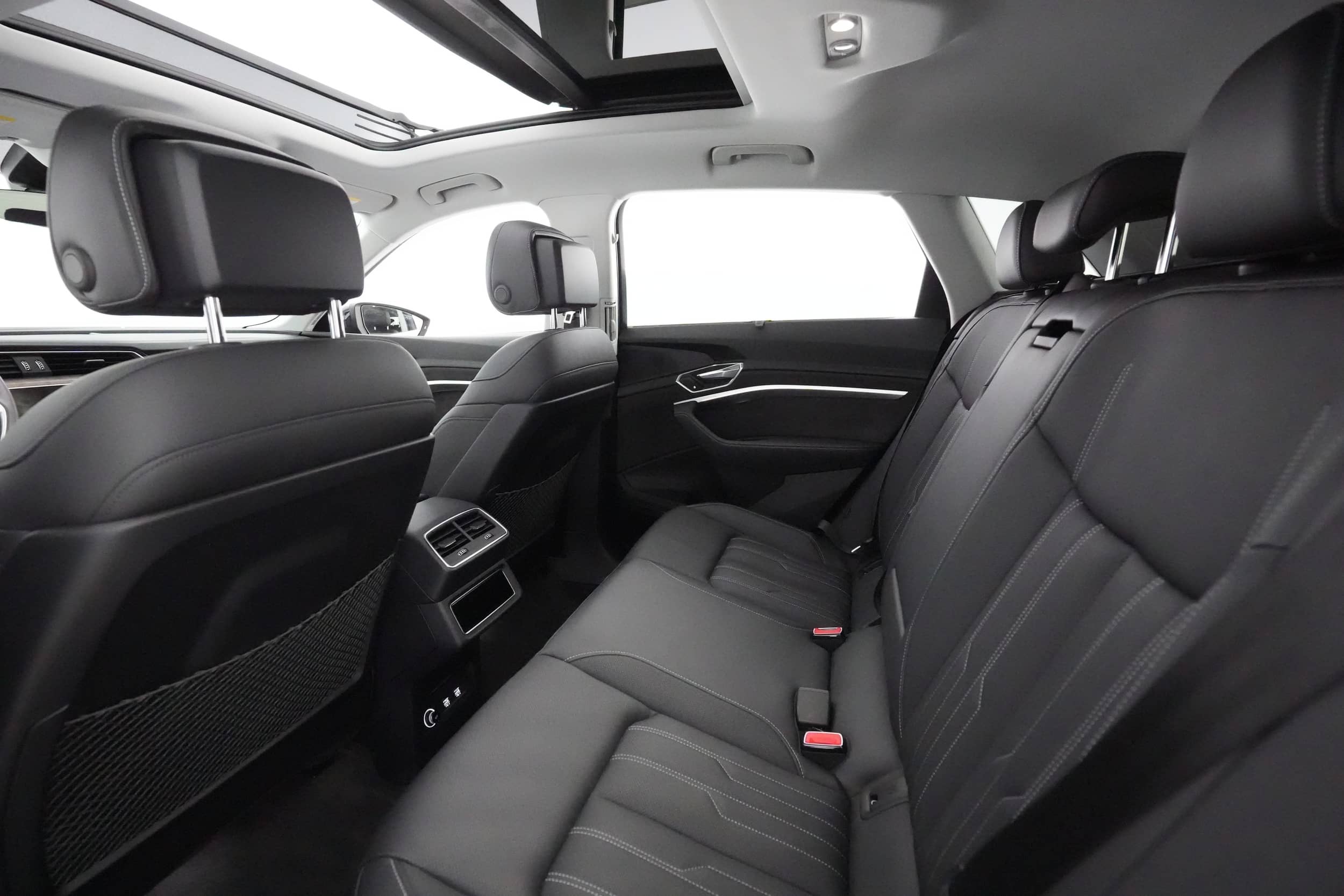 EverCars Co. vehicle image 20 for Audi e-tron -  Prestige on EverCars Co.