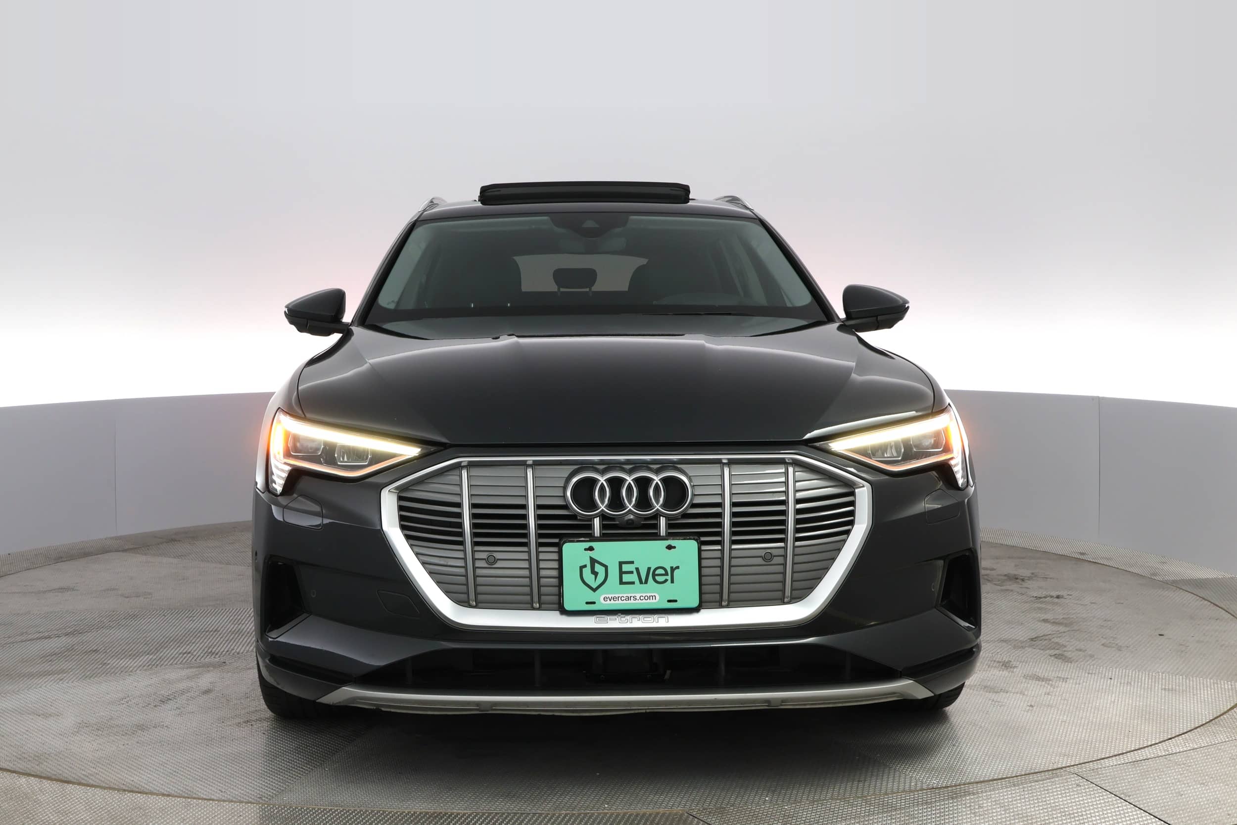 EverCars Co. vehicle image 12 for Audi e-tron -  Prestige on EverCars Co.