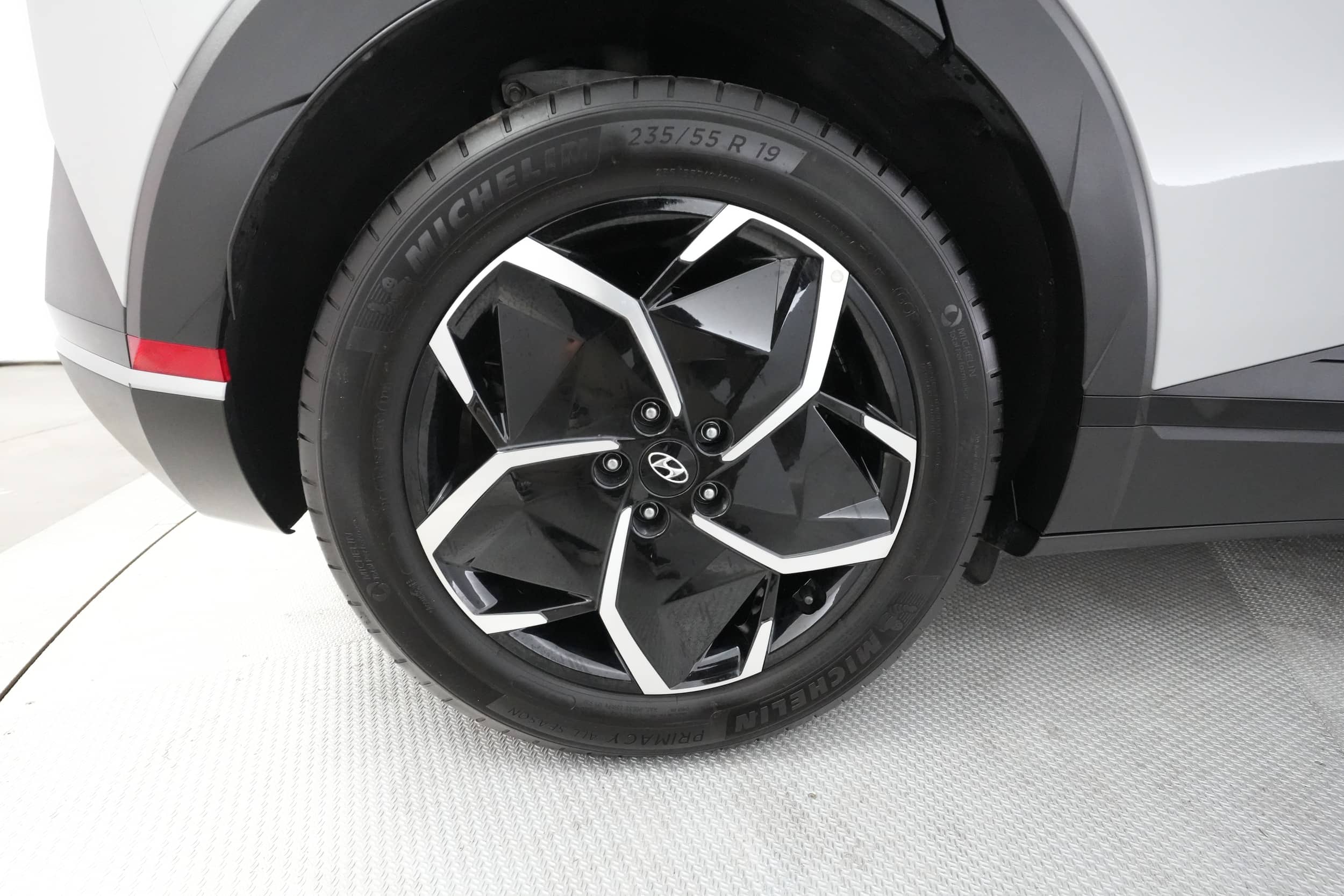 EverCars Co. vehicle image 14 for Hyundai IONIQ 5 -  SEL on EverCars Co.