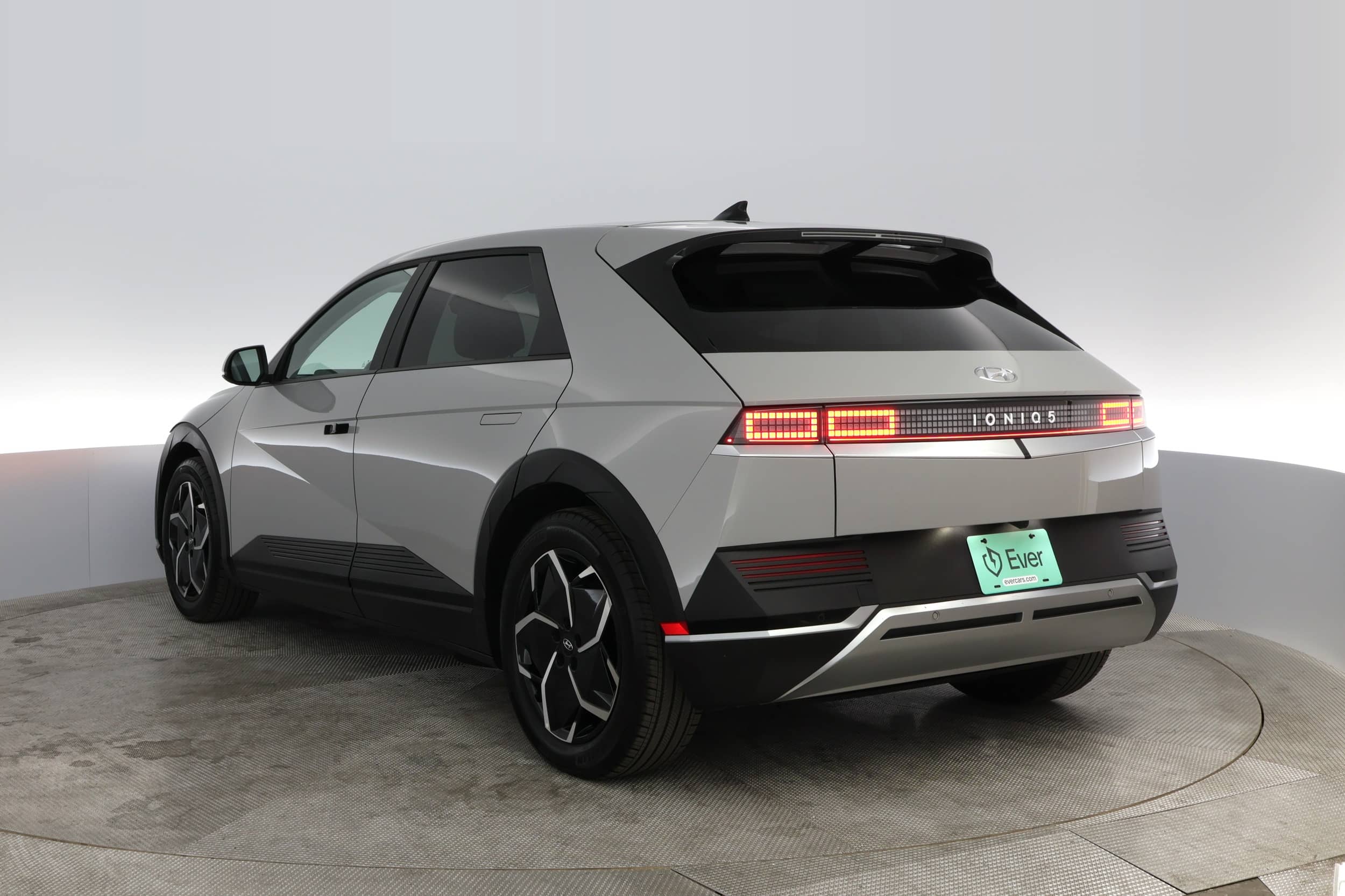 EverCars Co. vehicle image 9 for Hyundai IONIQ 5 -  SEL on EverCars Co.