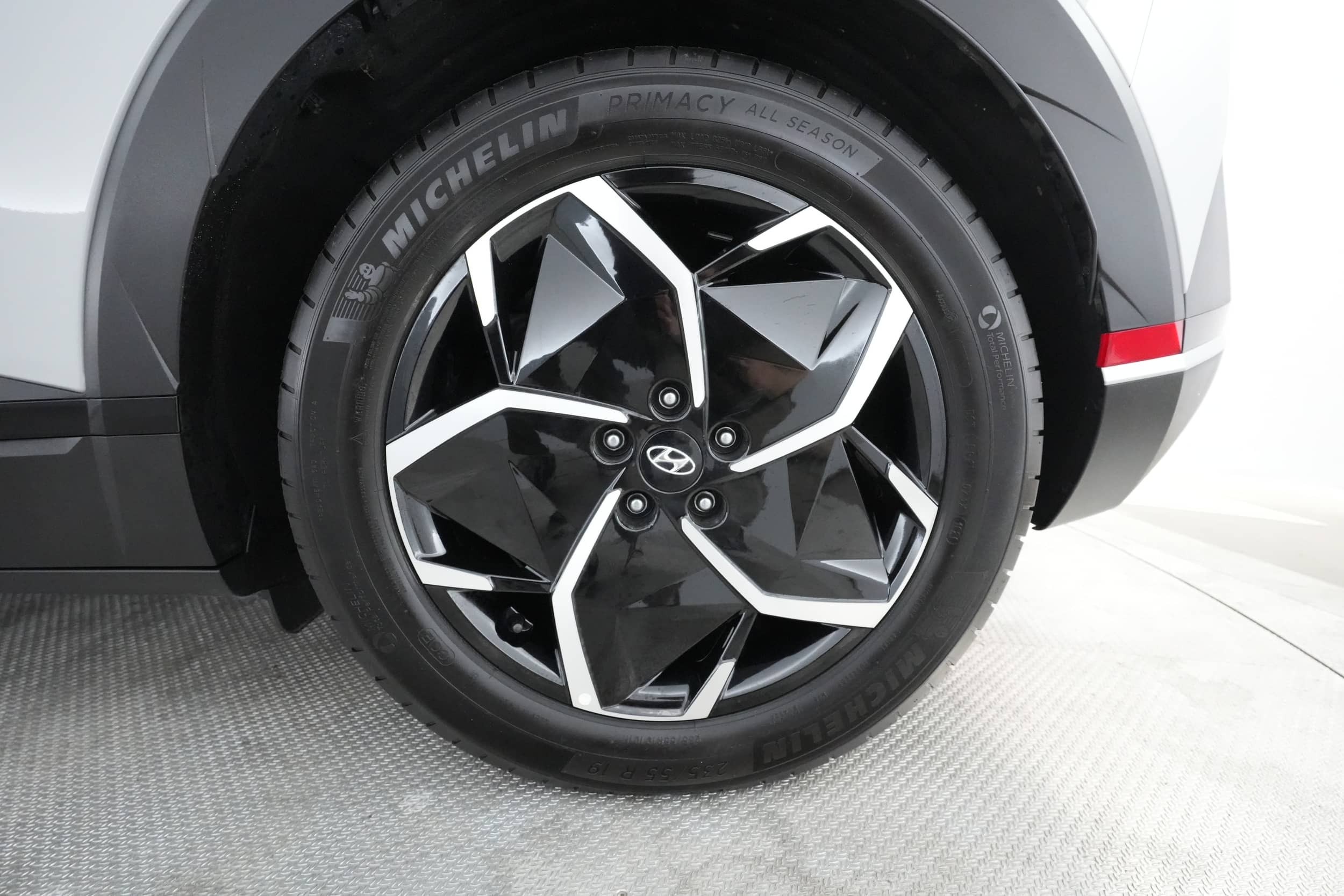 EverCars Co. vehicle image 12 for Hyundai IONIQ 5 -  SEL on EverCars Co.
