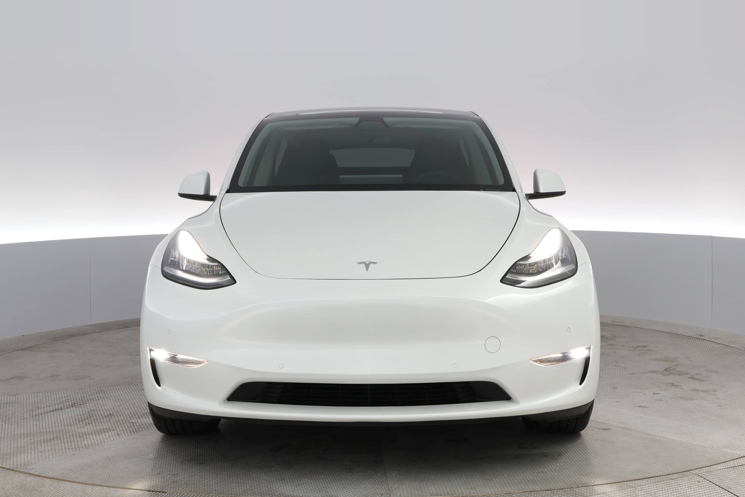 EverCars Co. vehicle image 5 for Tesla Model Y -  Long Range on EverCars Co.