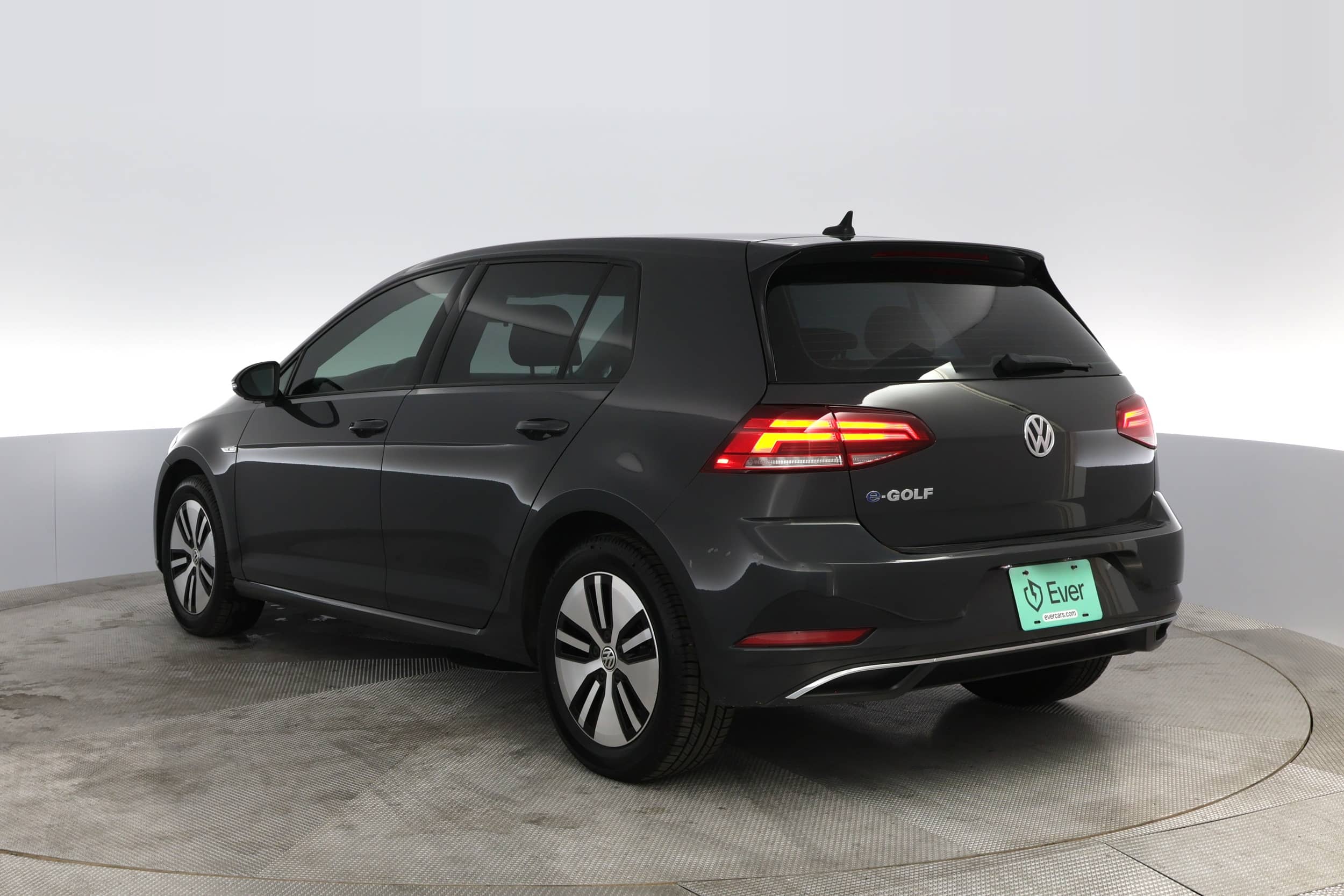 EverCars Co. vehicle image 13 for Volkswagen e-Golf -  SE on EverCars Co.