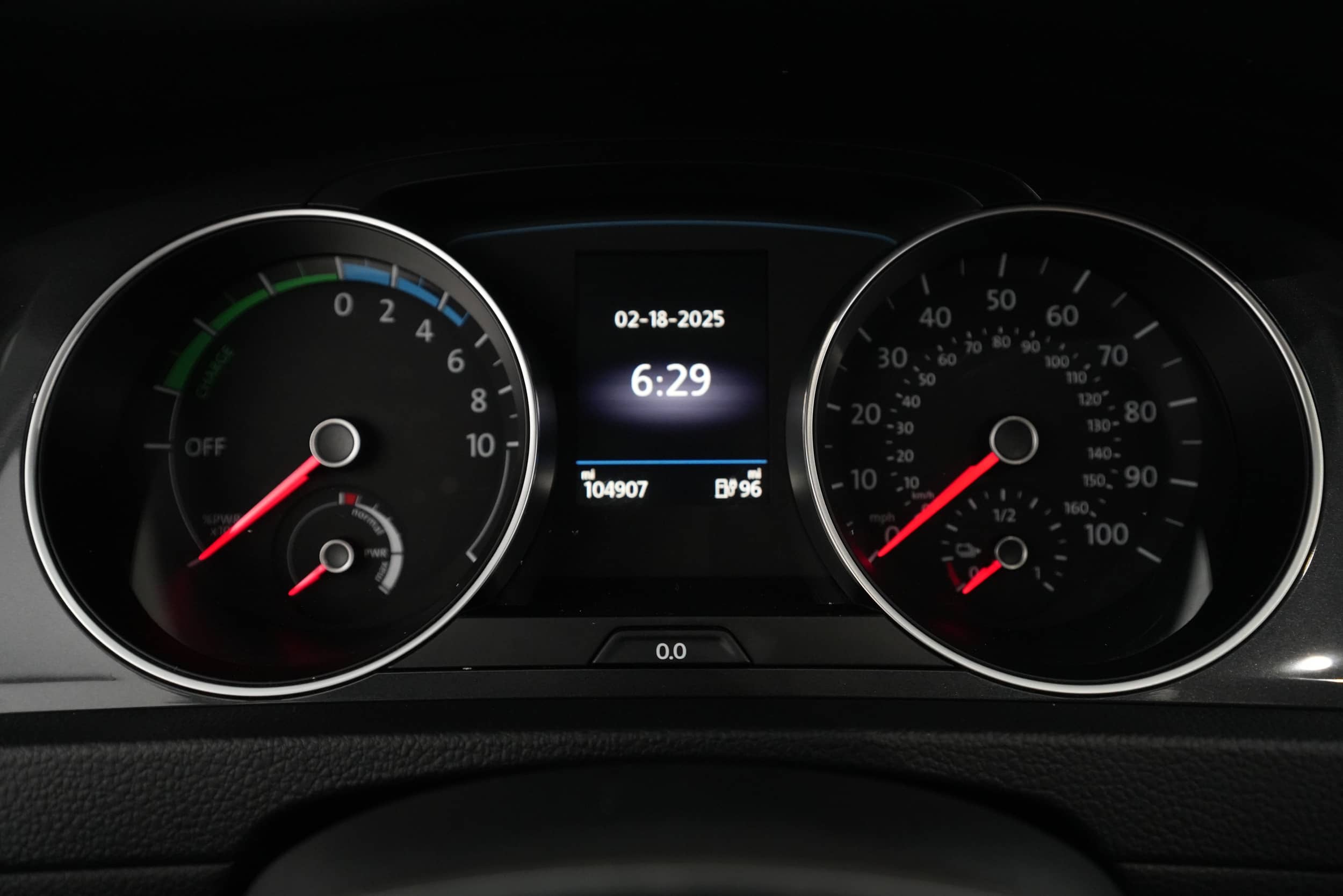 EverCars Co. vehicle image 5 for Volkswagen e-Golf -  SE on EverCars Co.