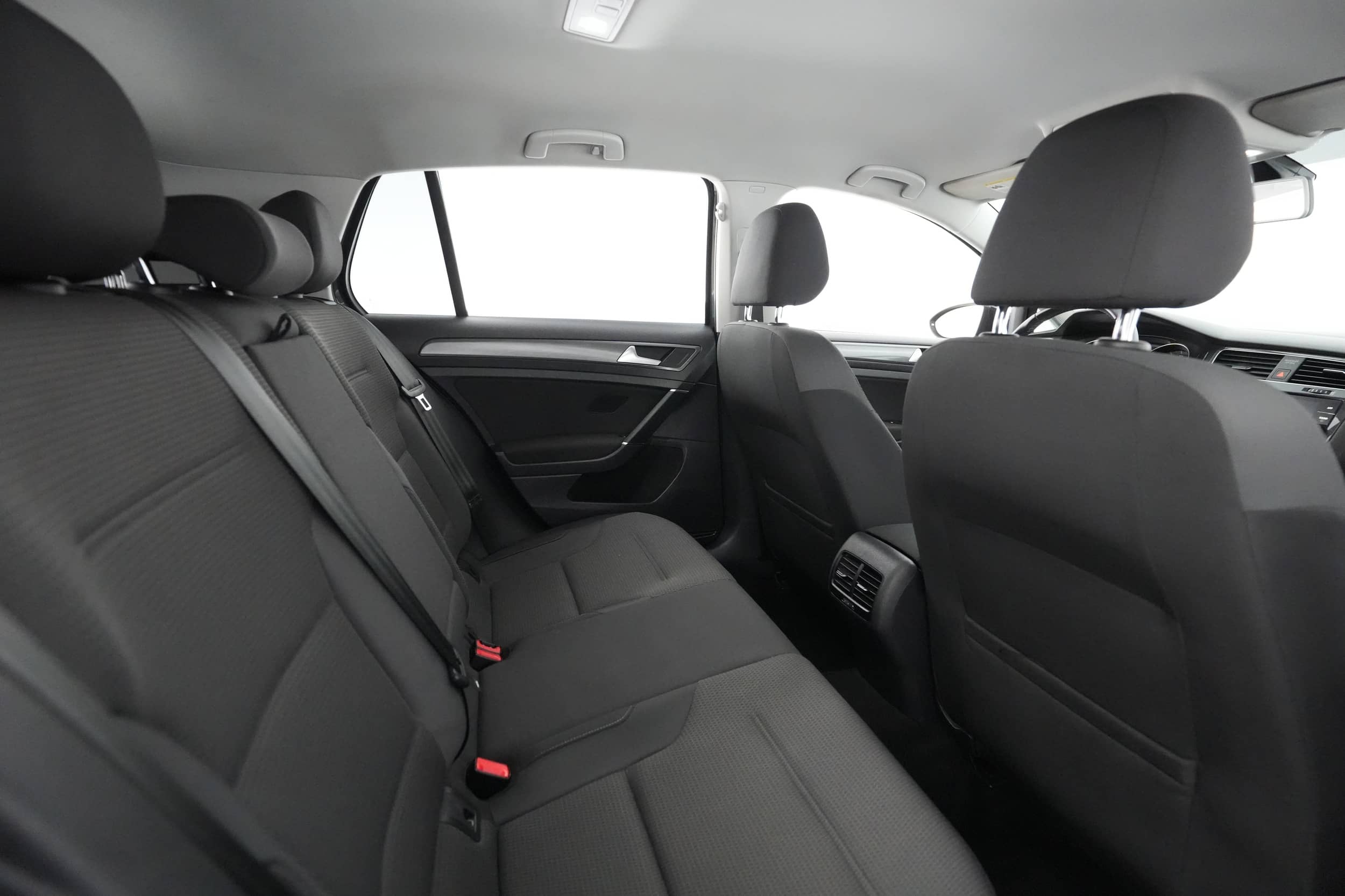 EverCars Co. vehicle image 4 for Volkswagen e-Golf -  SE on EverCars Co.