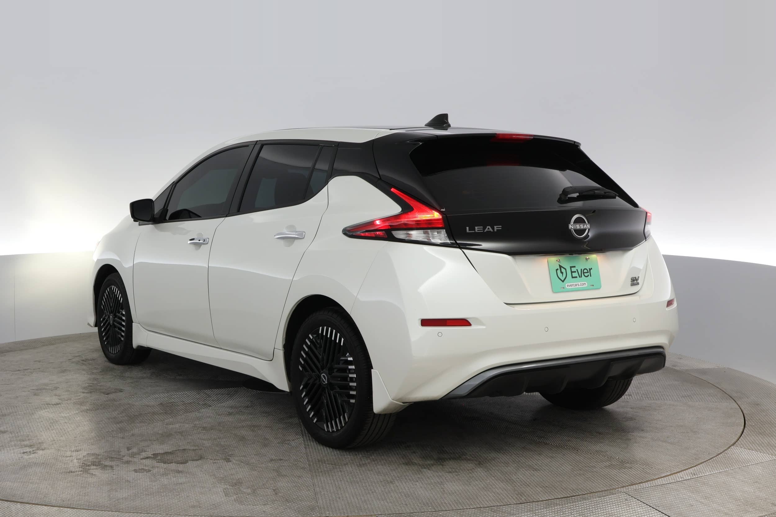 EverCars Co. vehicle image 9 for Nissan LEAF -  SV Plus on EverCars Co.