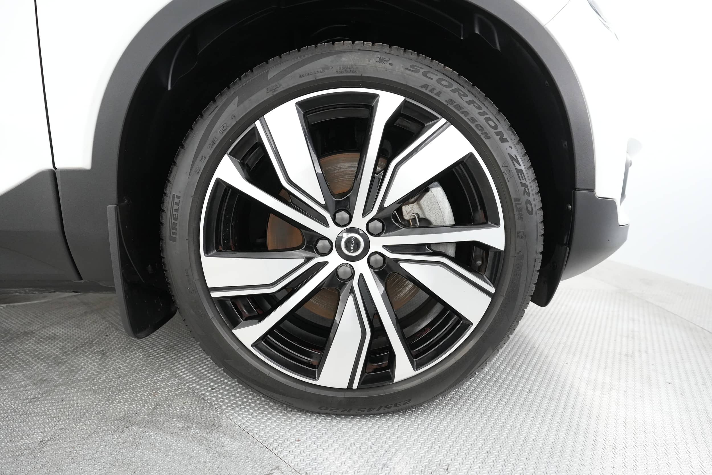 EverCars Co. vehicle image 14 for Volvo XC40 Recharge -  P8 on EverCars Co.