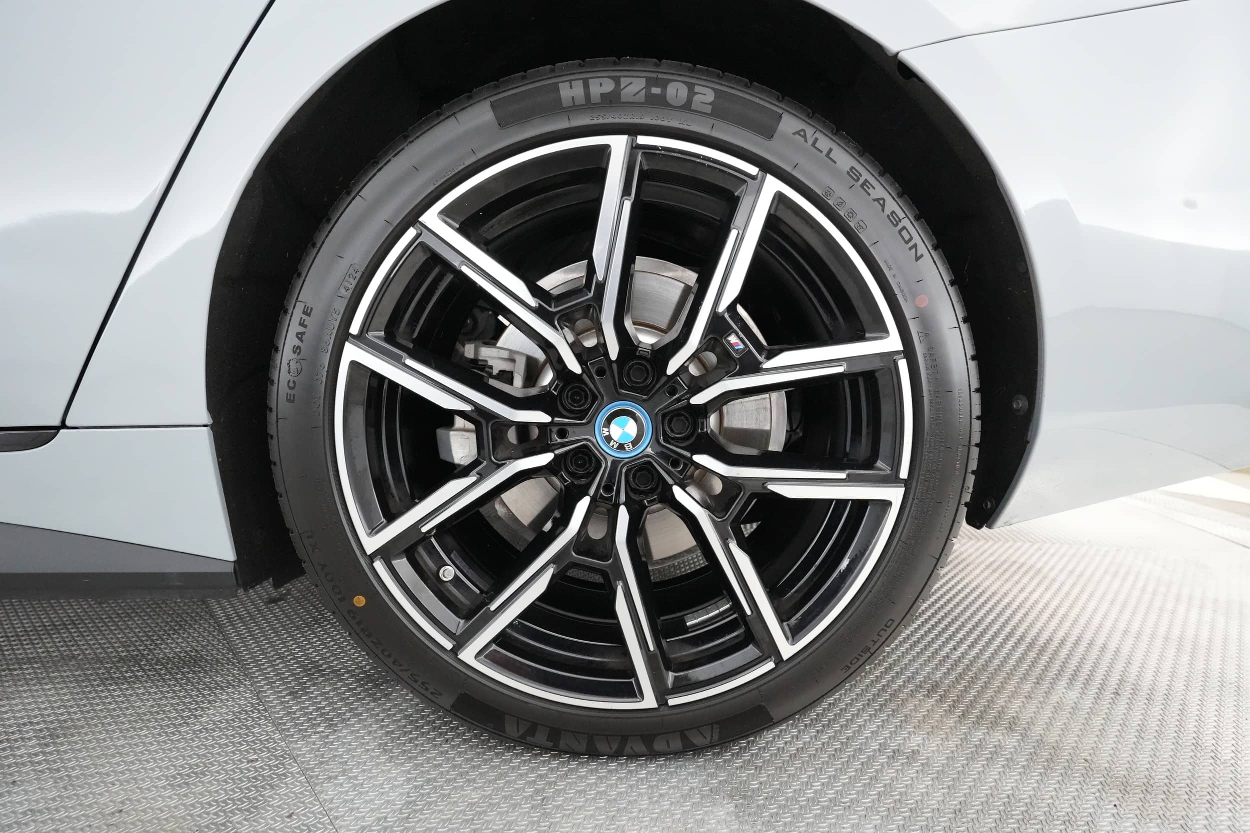 EverCars Co. vehicle image 12 for BMW i4 -  eDrive35 on EverCars Co.