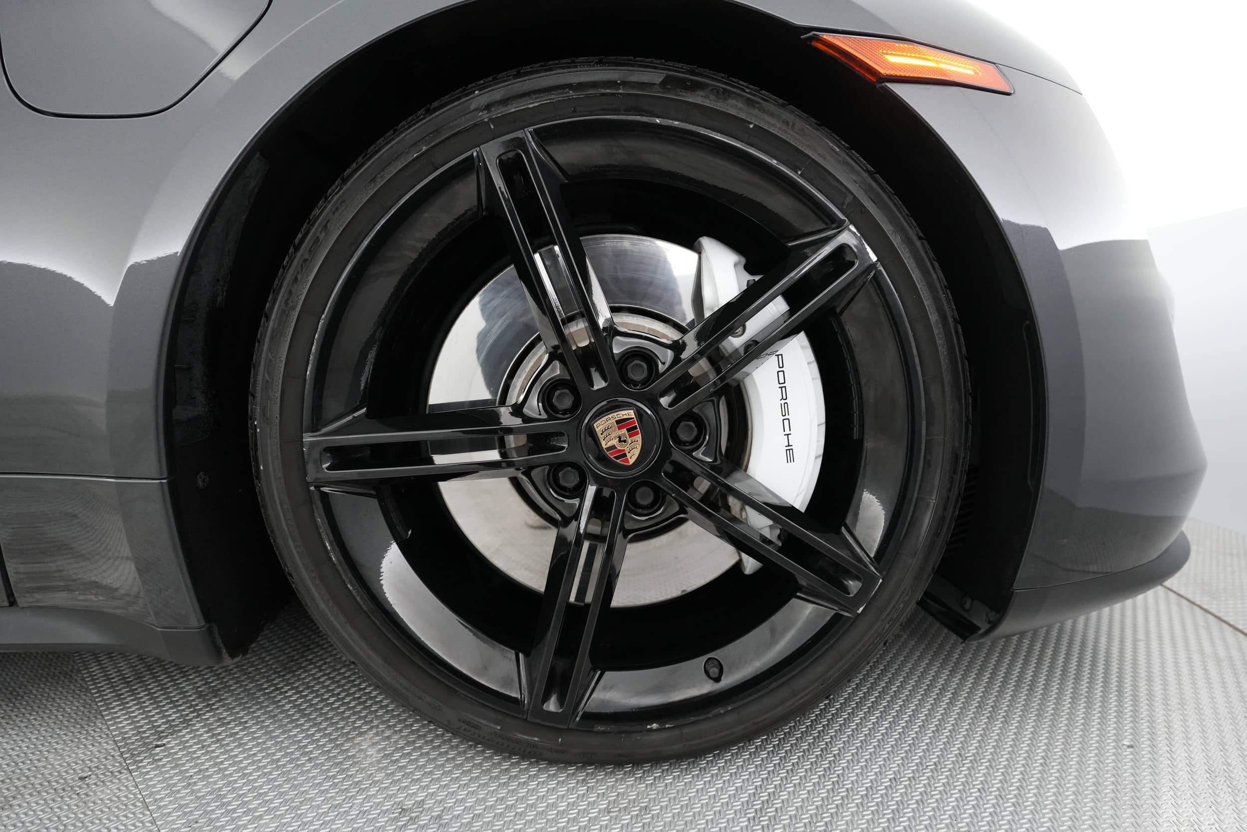 EverCars Co. vehicle image 16 for Porsche Taycan -  4S on EverCars Co.